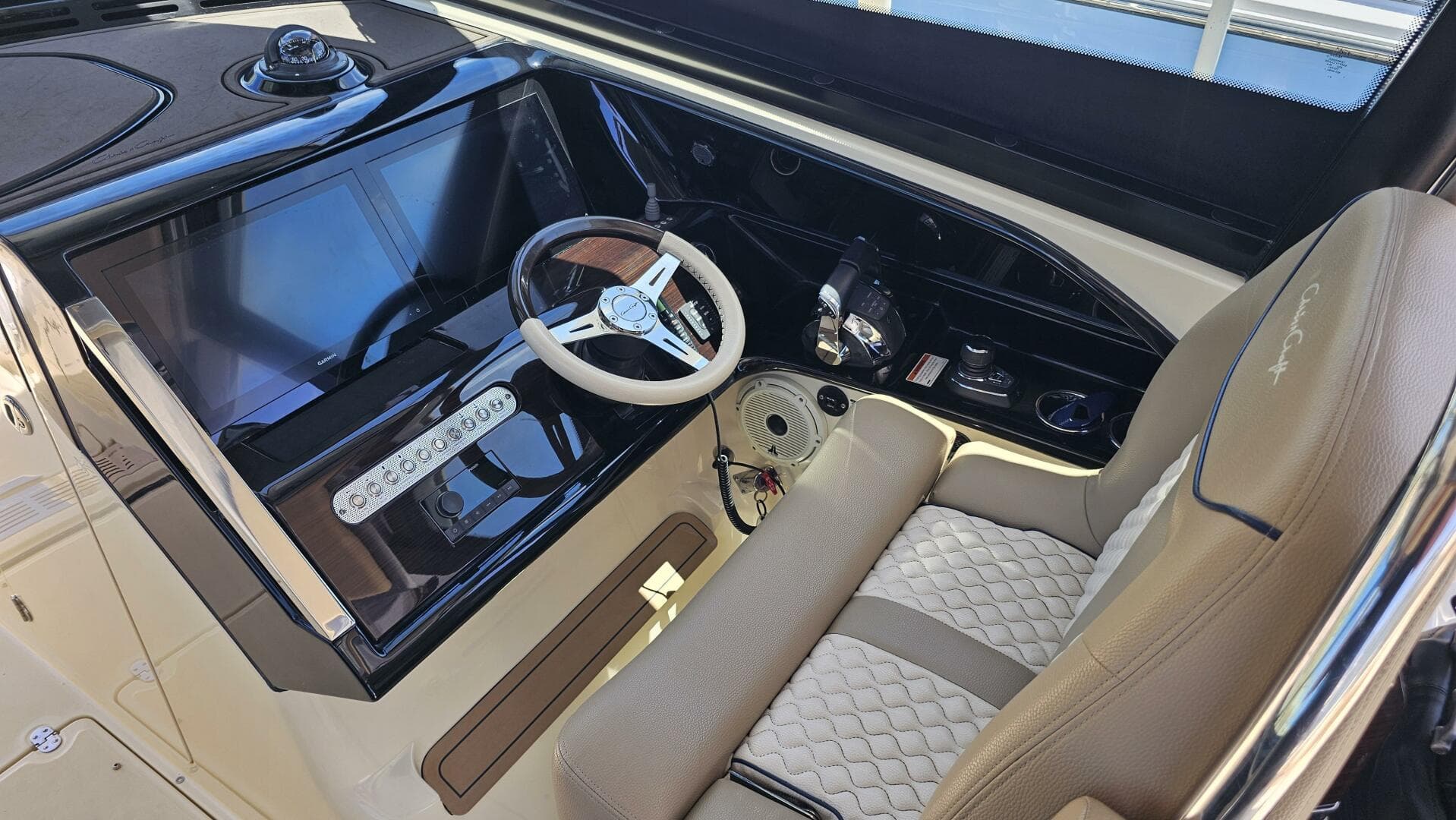2022 Chris-Craft 35 Calypso