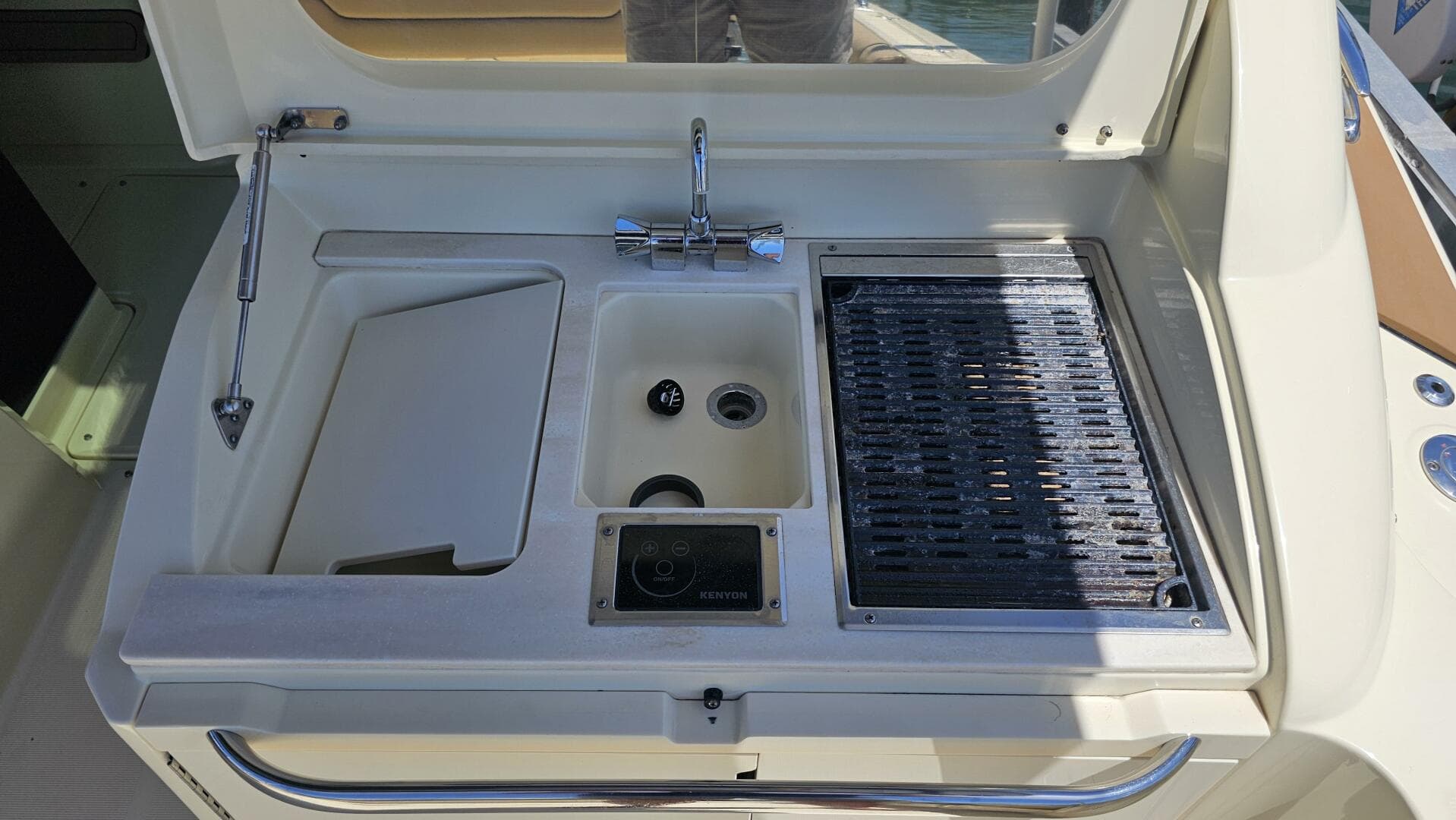 2022 Chris-Craft 35 Calypso