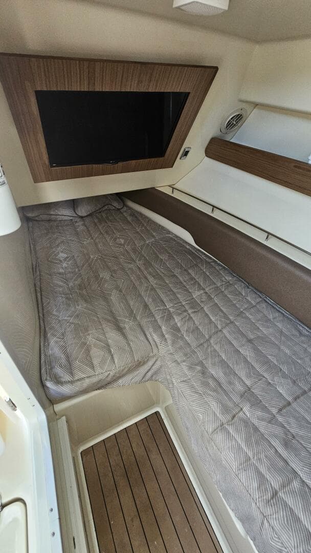 2022 Chris-Craft 35 Calypso