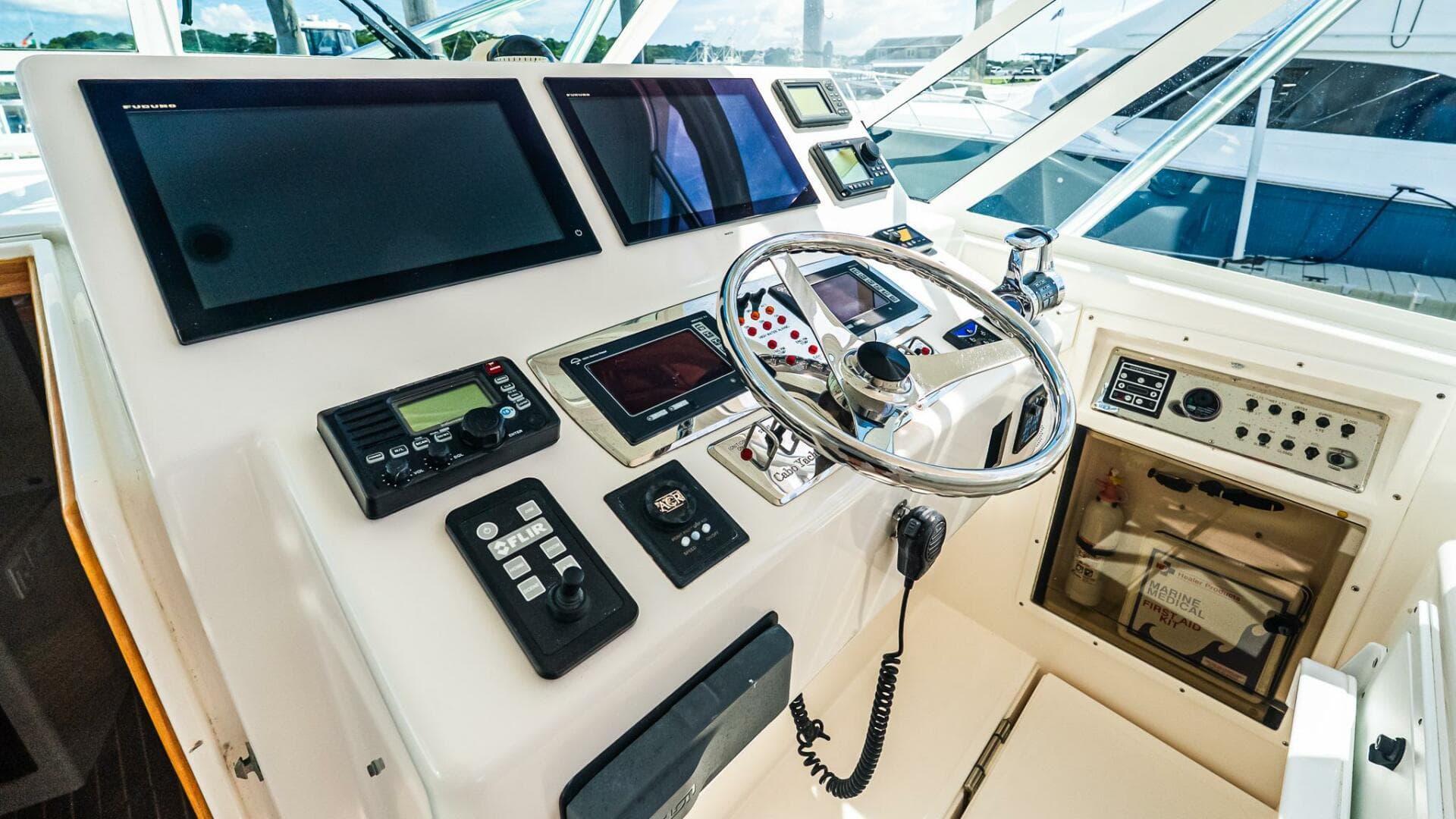 2008 Cabo 38 Express