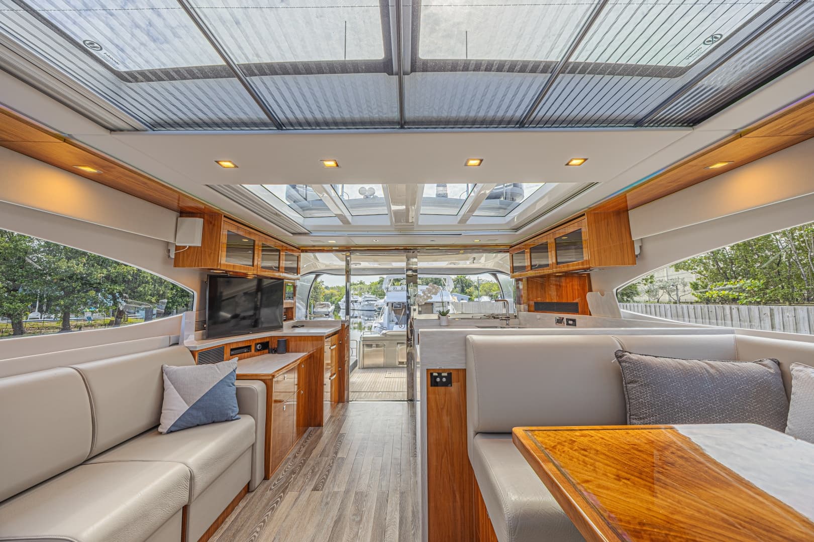 2021 Riviera 6000 Motor Yacht