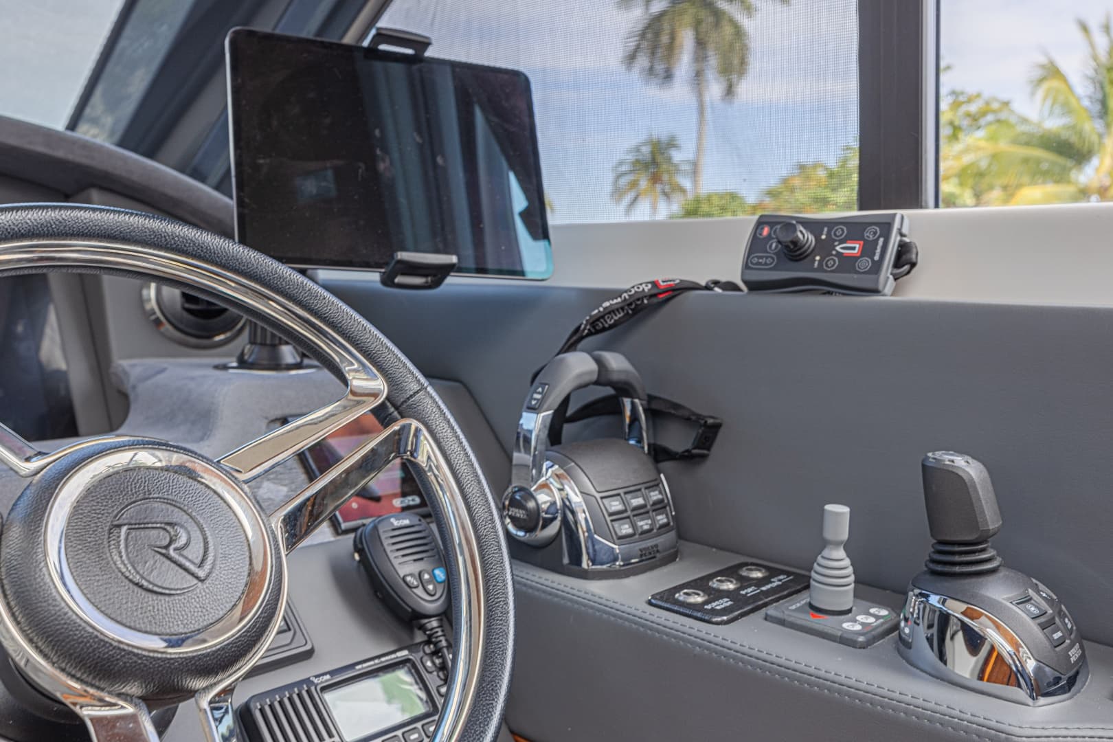 2021 Riviera 6000 Motor Yacht