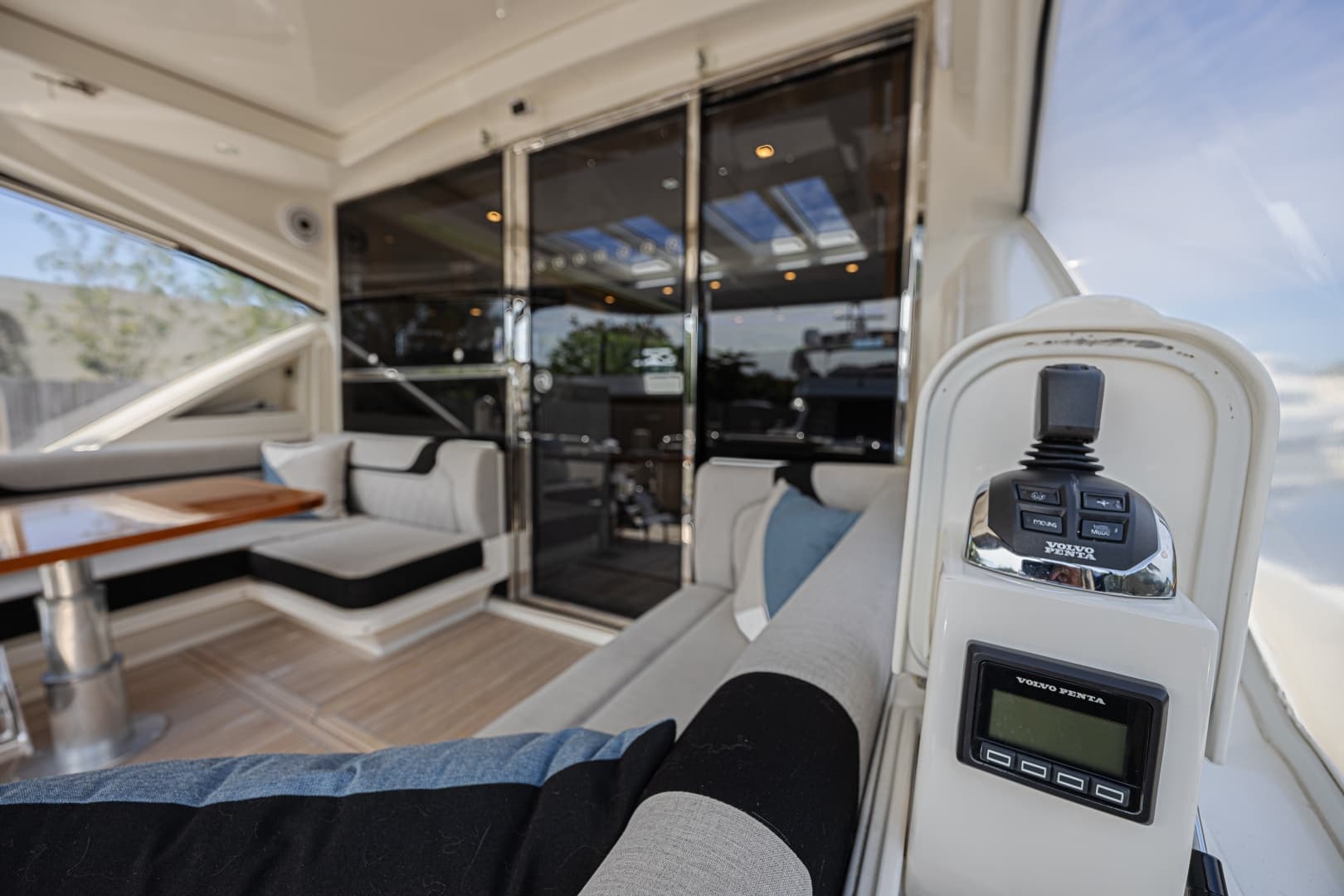 2021 Riviera 6000 Motor Yacht