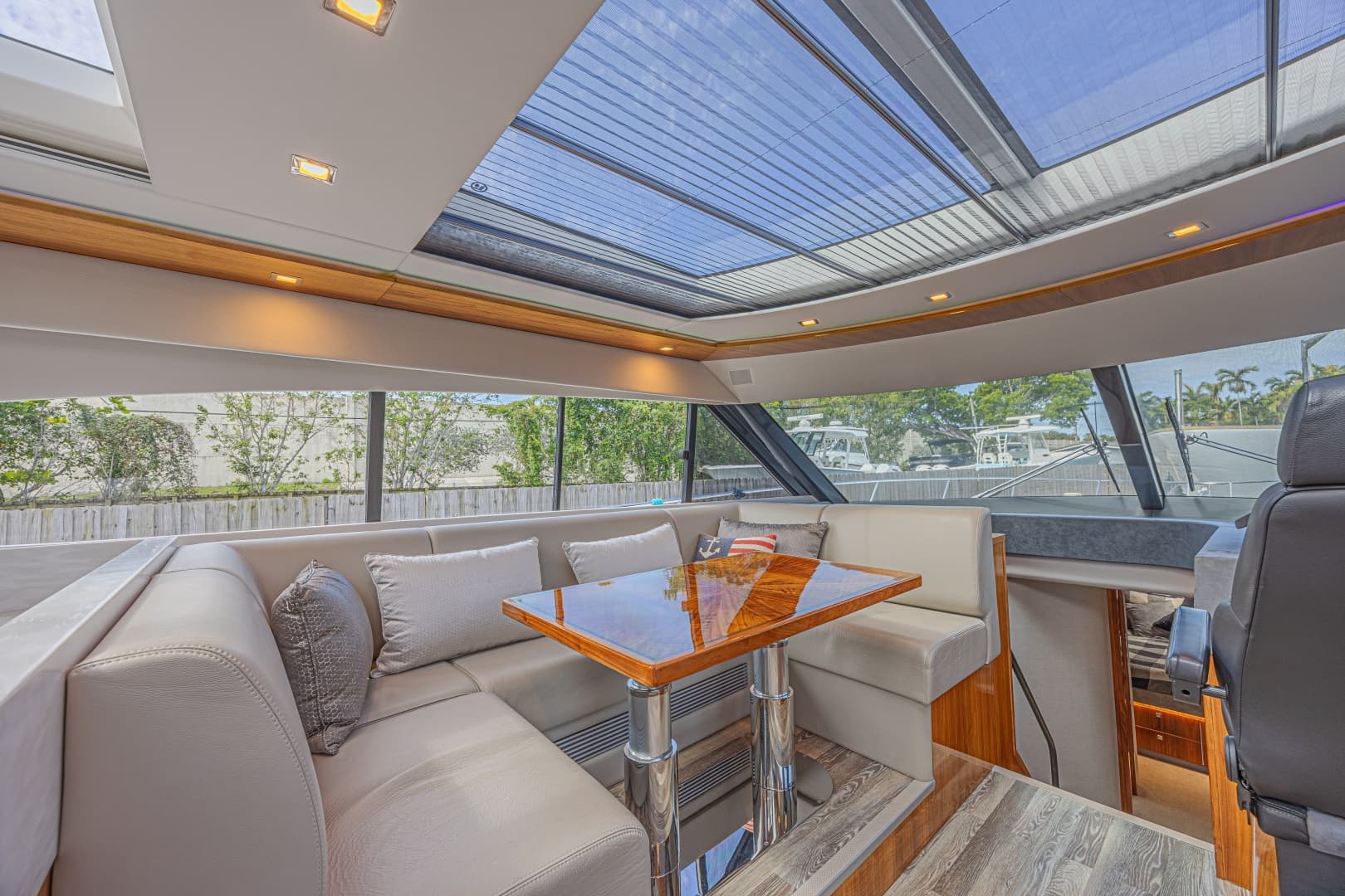 2021 Riviera 6000 Motor Yacht
