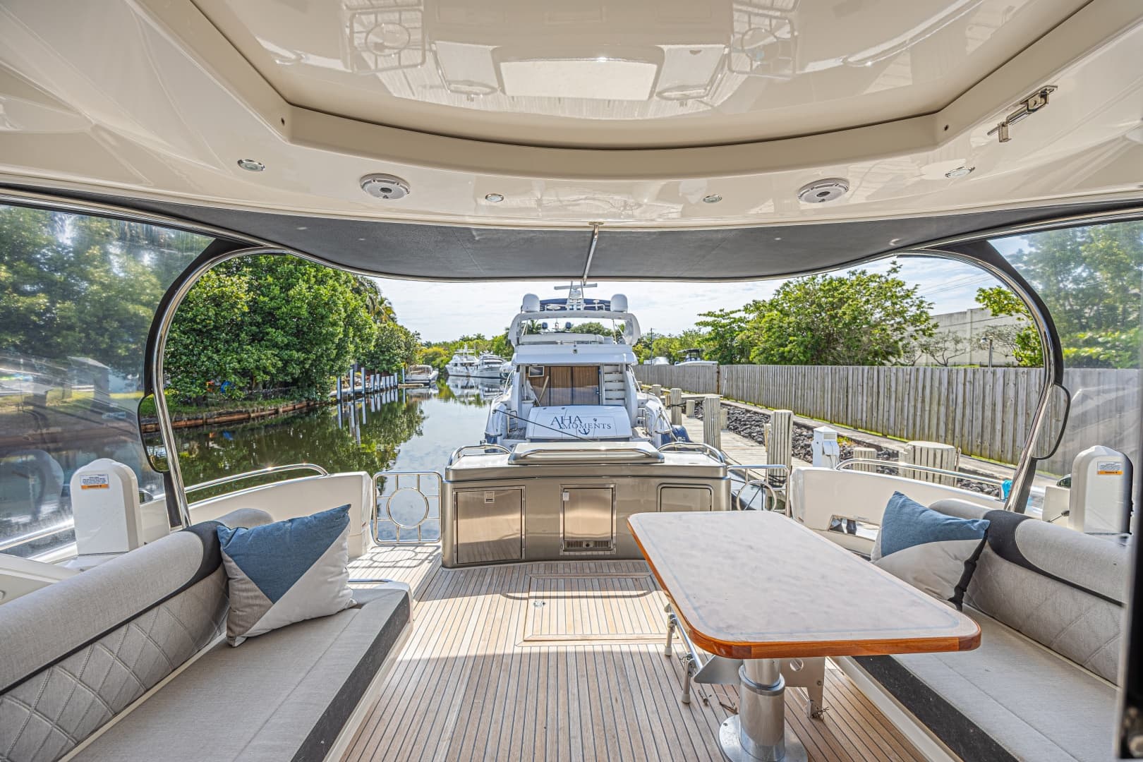 2021 Riviera 6000 Motor Yacht