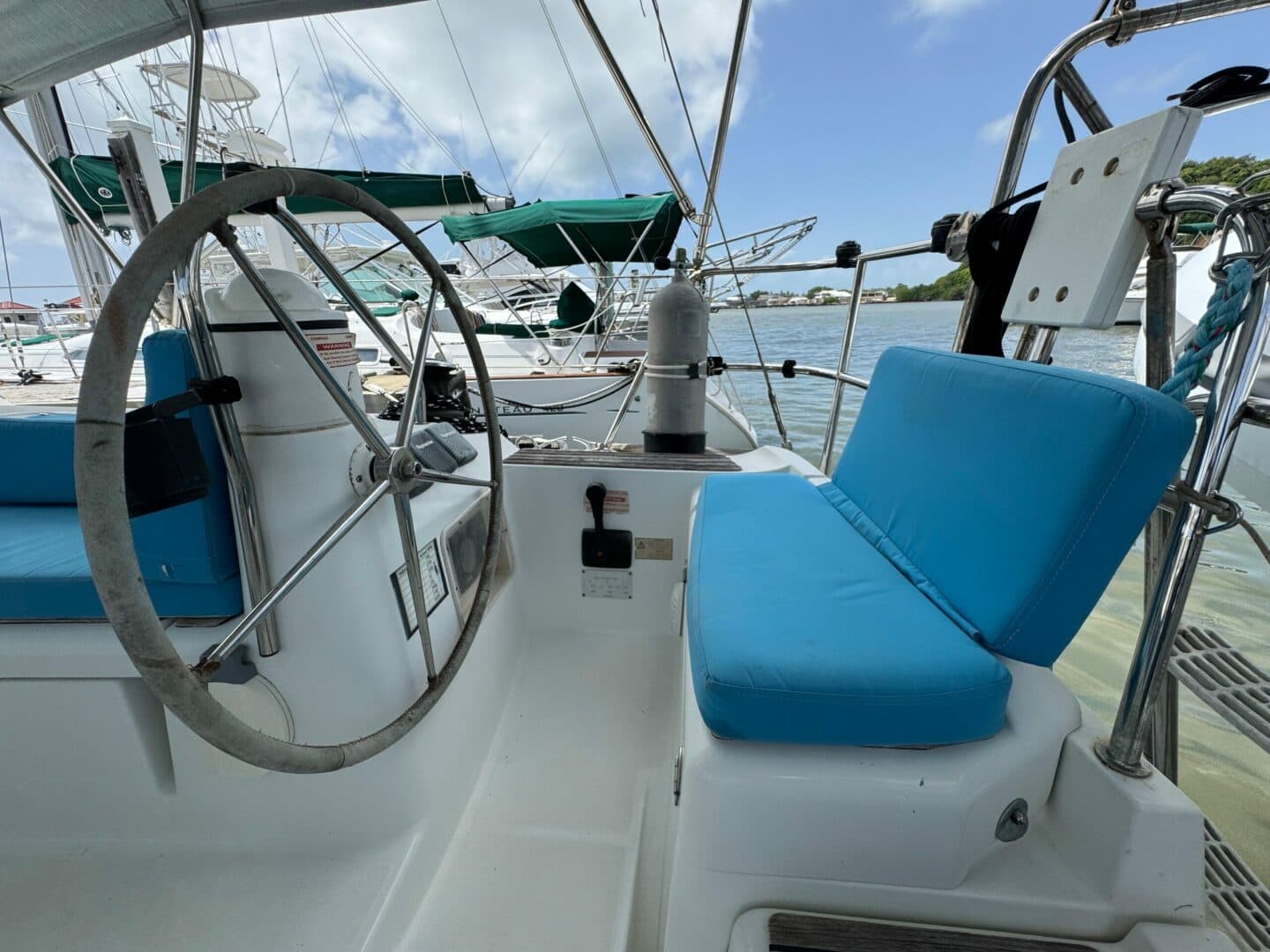 2010-jeanneau-sun-odyssey-42i-sail-9341614-20250714093059529-1.jpg