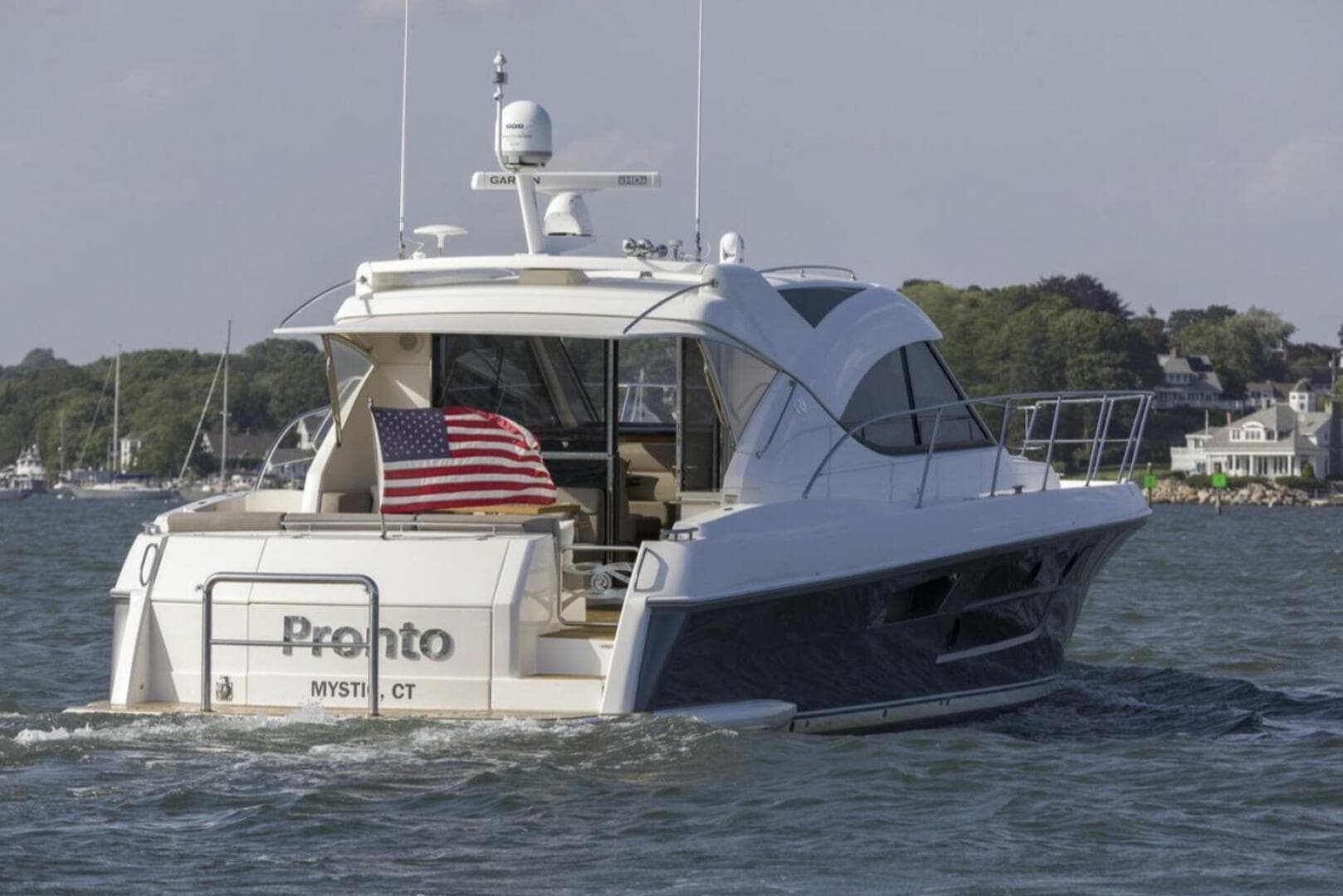 2016 Riviera 5000 Sport Yacht