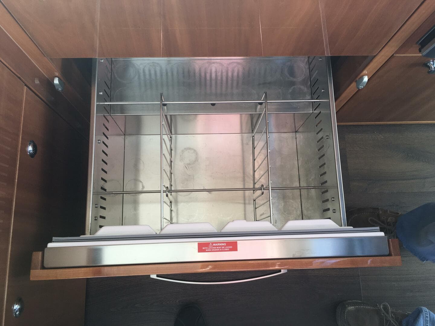 2016 Riviera 5000 Sport Yacht