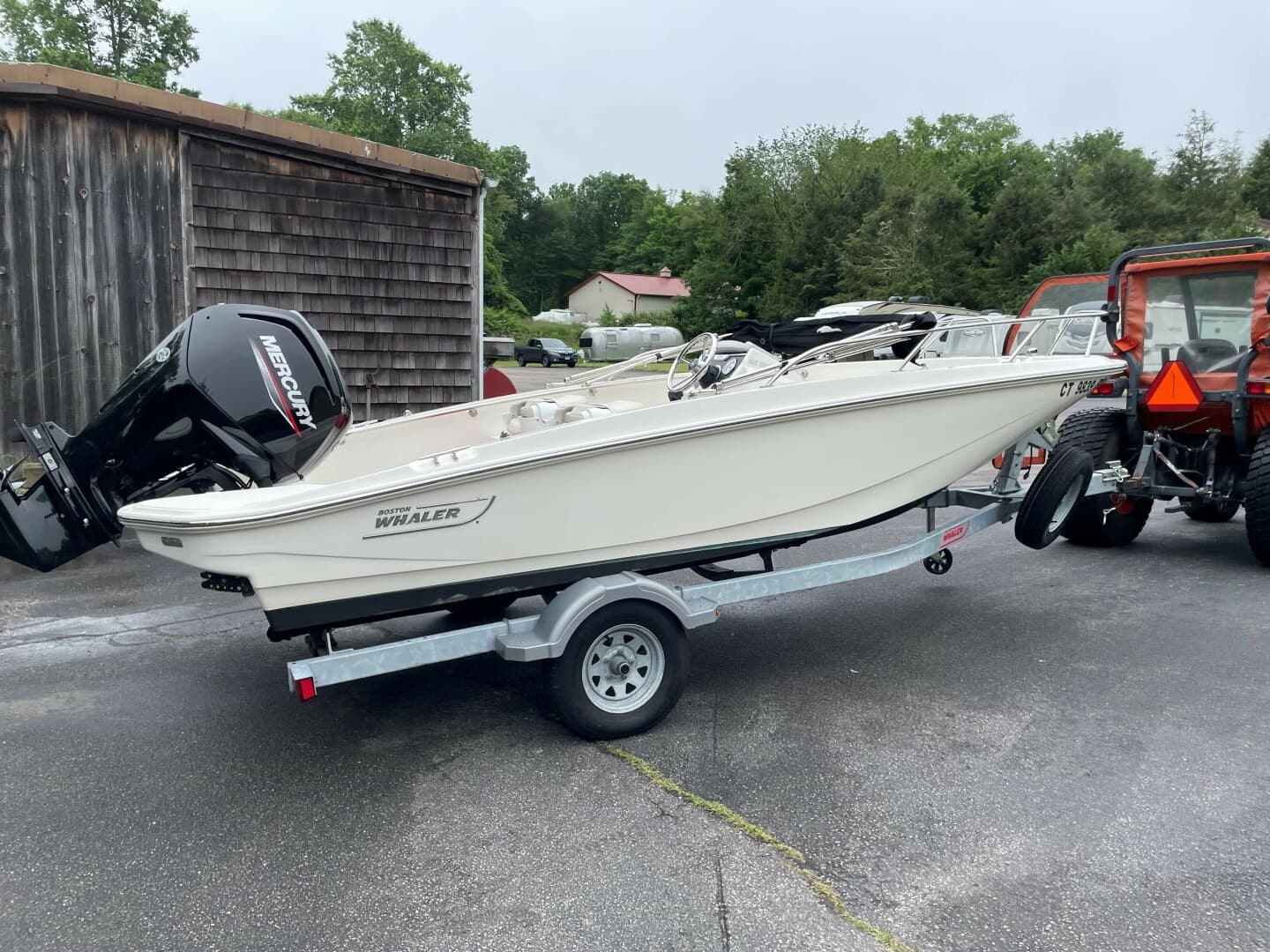 2024 Boston Whaler 