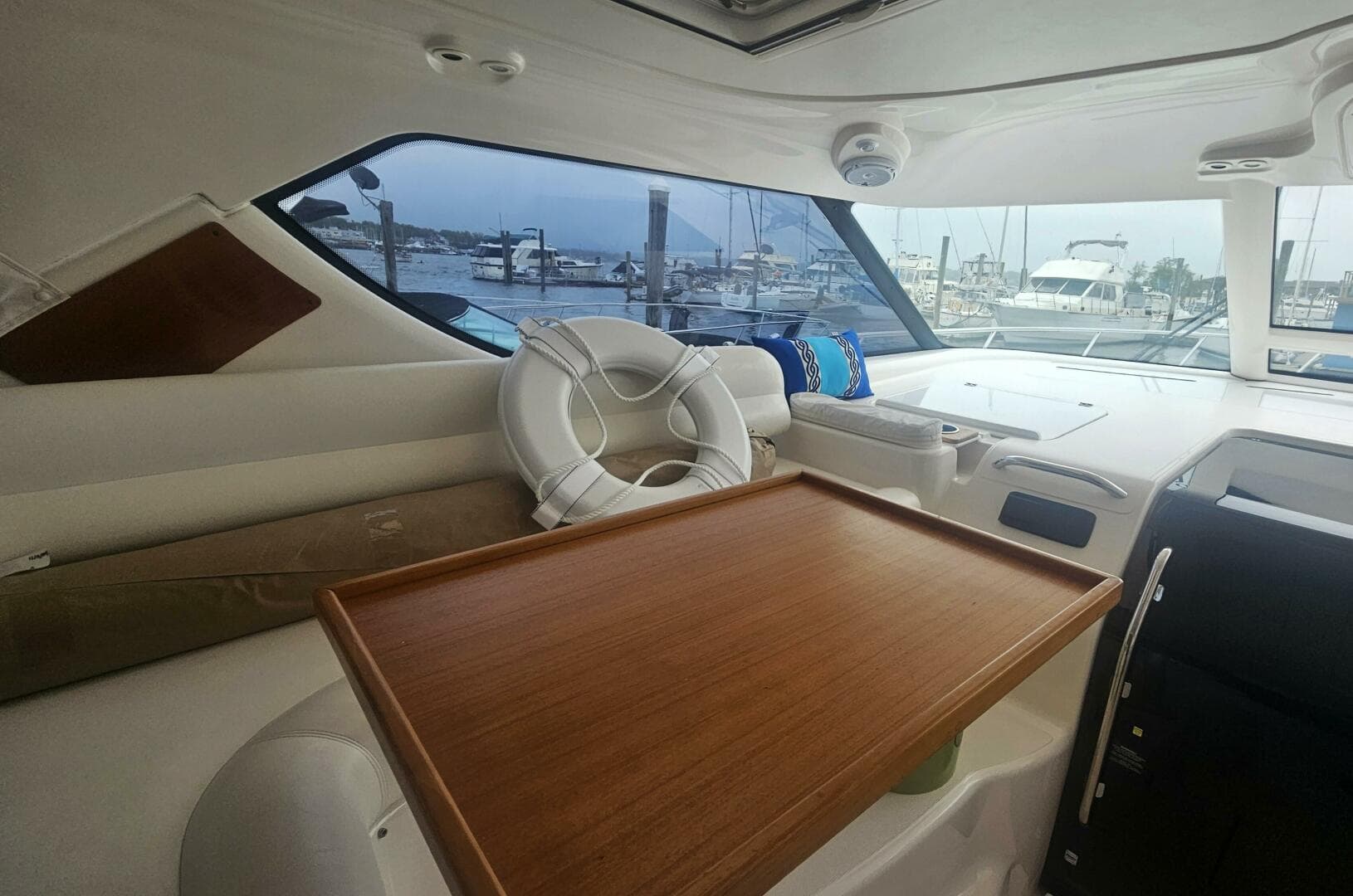 2006 Tiara Yachts 4300 Sovran