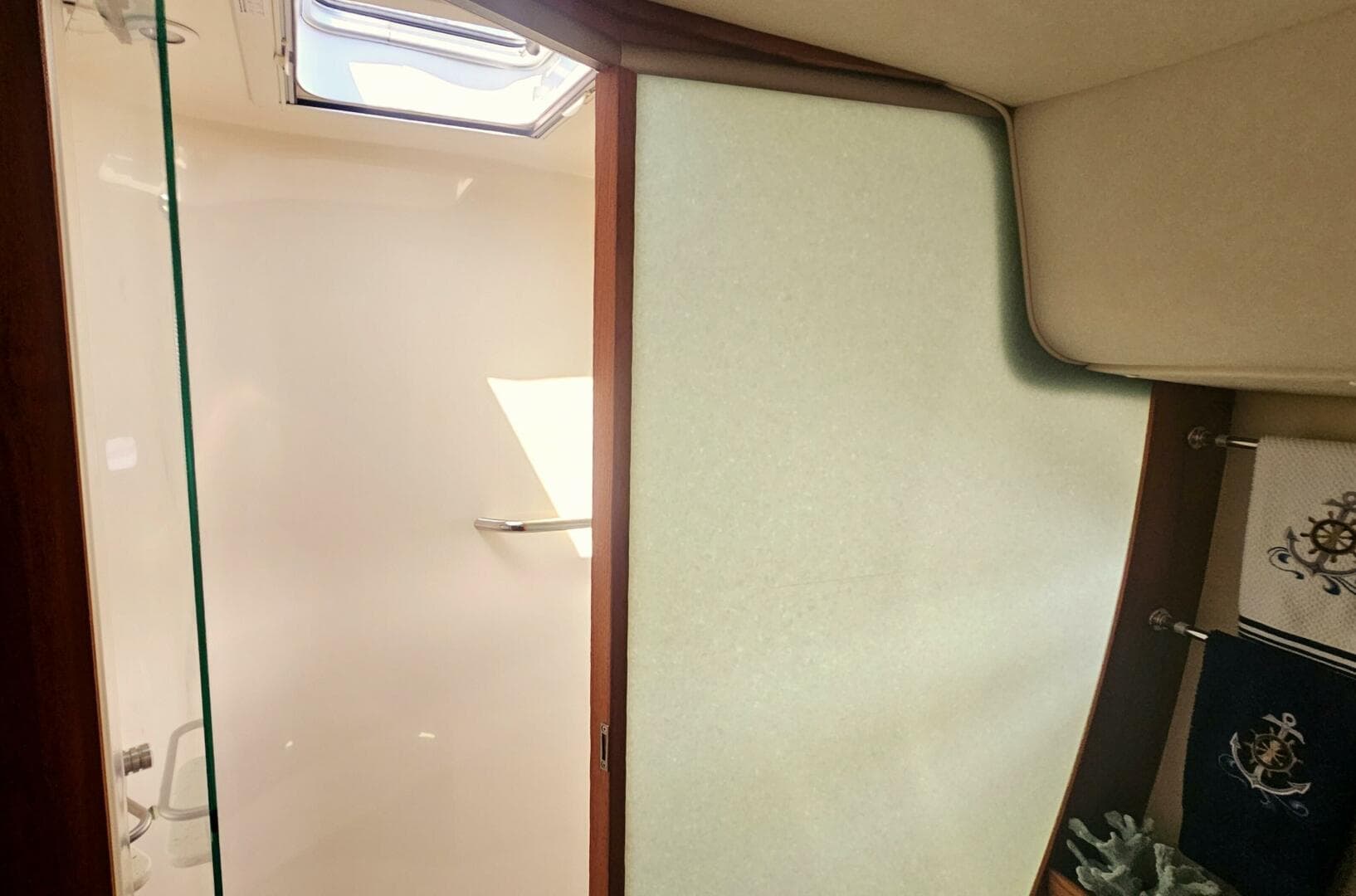 2006 Tiara Yachts 4300 Sovran