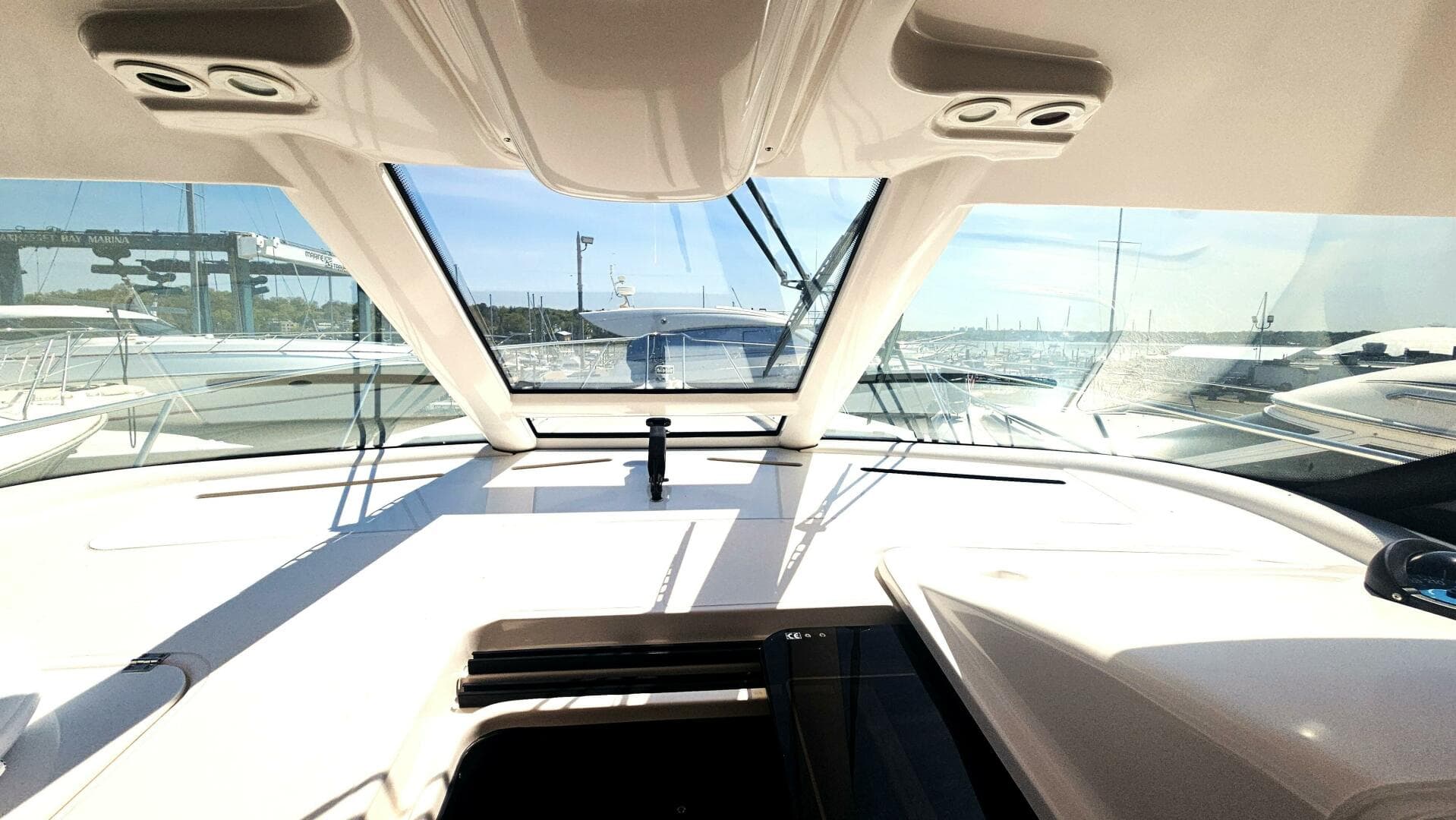 2006 Tiara Yachts 4300 Sovran