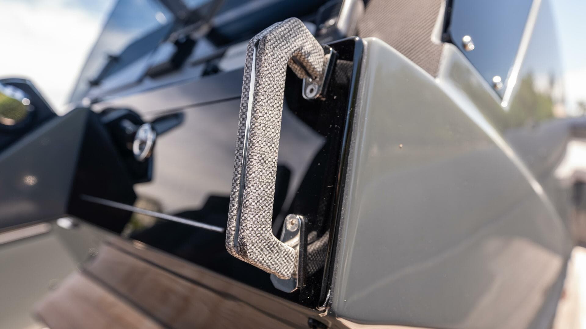 2025 Skipper 38 Sunbed