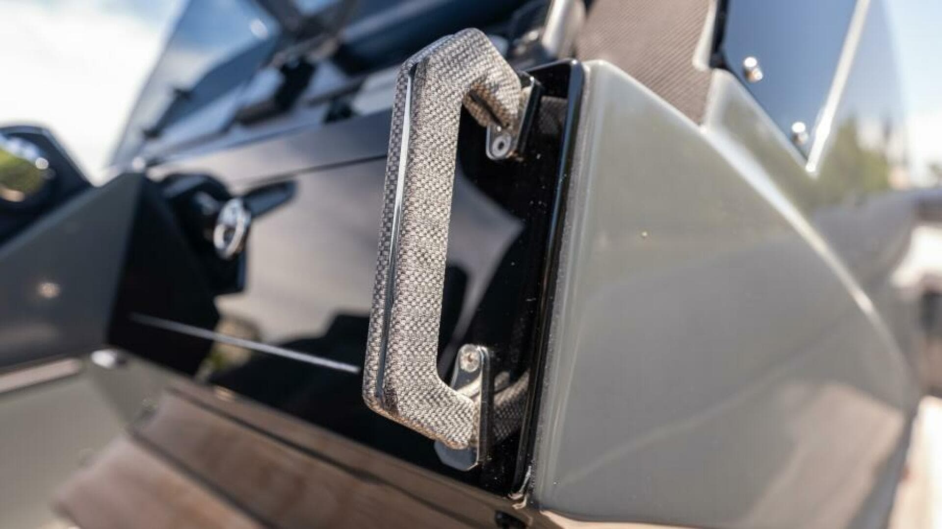 2025 Skipper 38 Sunbed