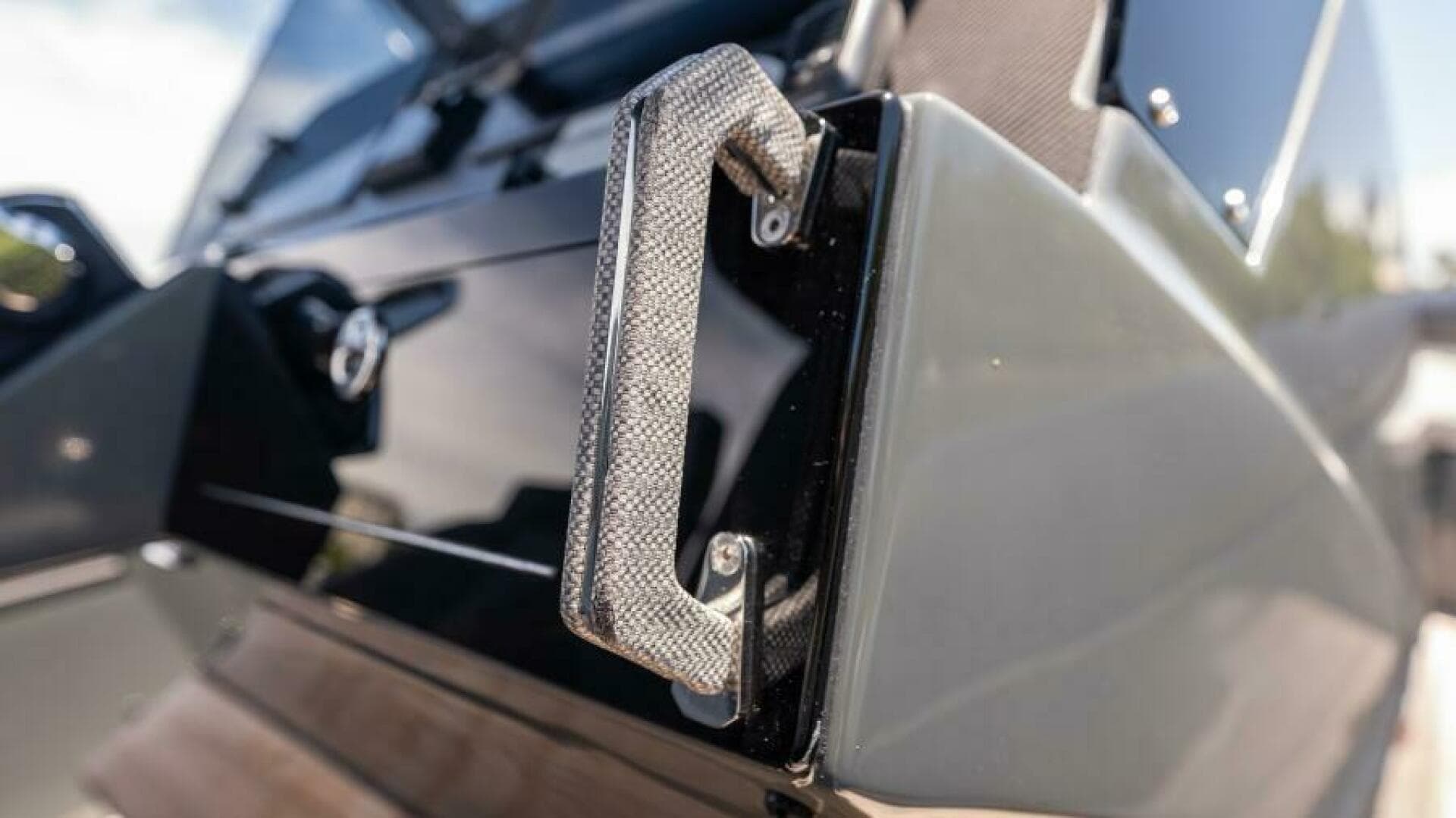 2025 Skipper 38 Sunbed