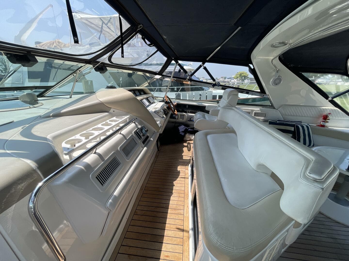 1998 Sea Ray 630 Super Sun Sport