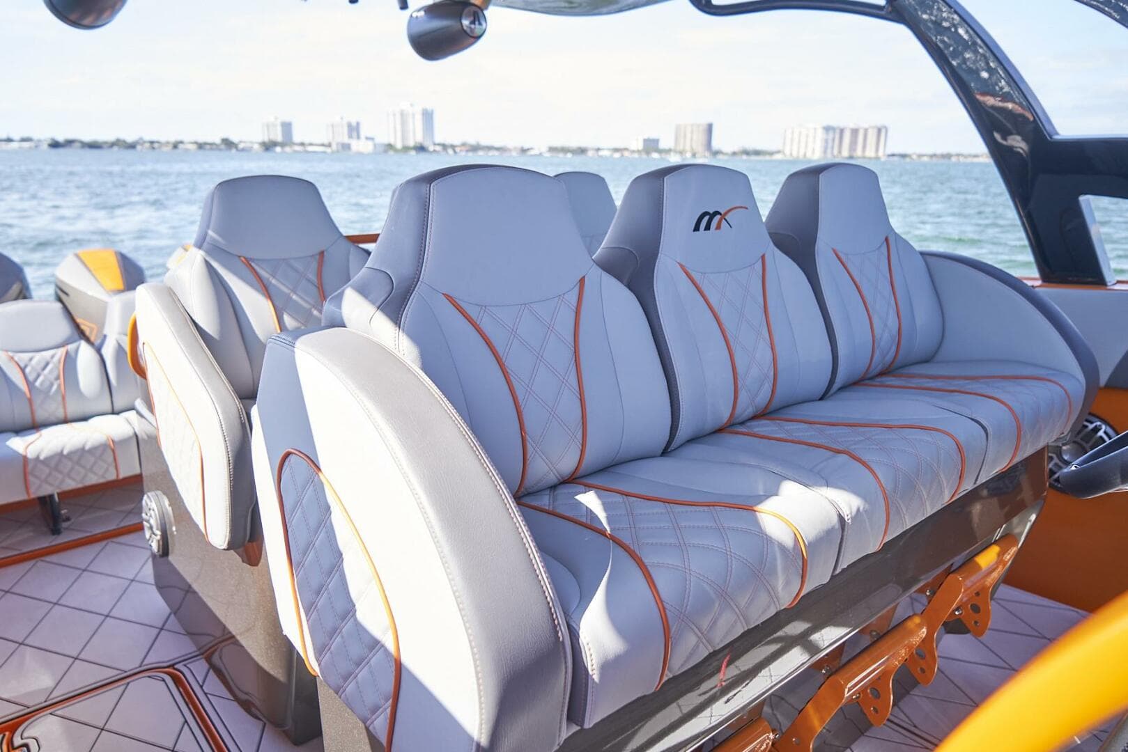 2020 Midnight Express 43 Open