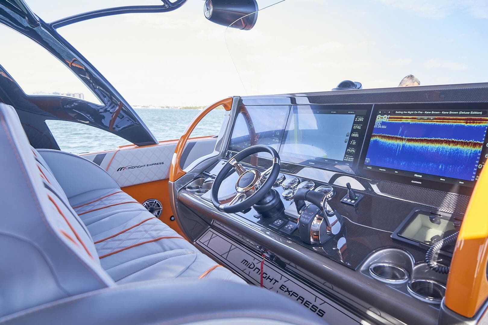 2020 Midnight Express 43 Open