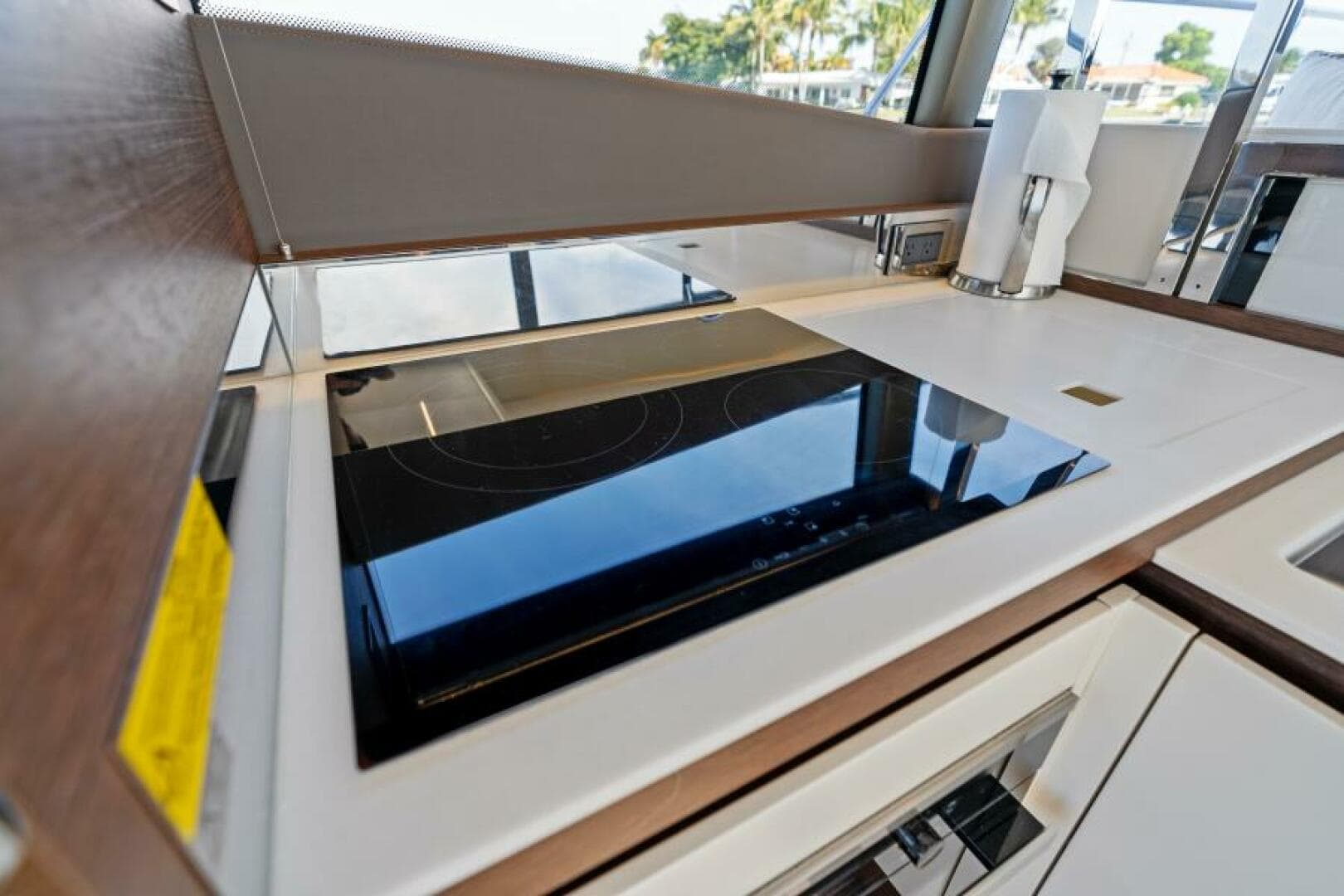 2020 52 Prestige Flybridge - Vacay - Galley