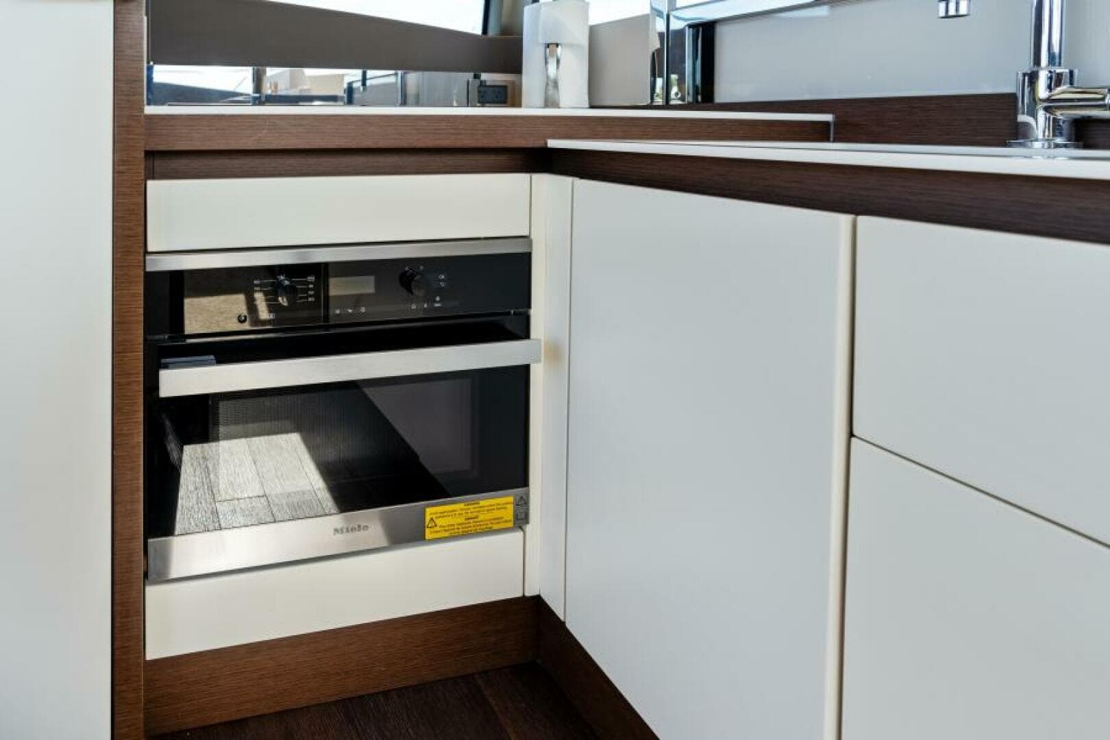 2020 52 Prestige Flybridge - Vacay - Galley