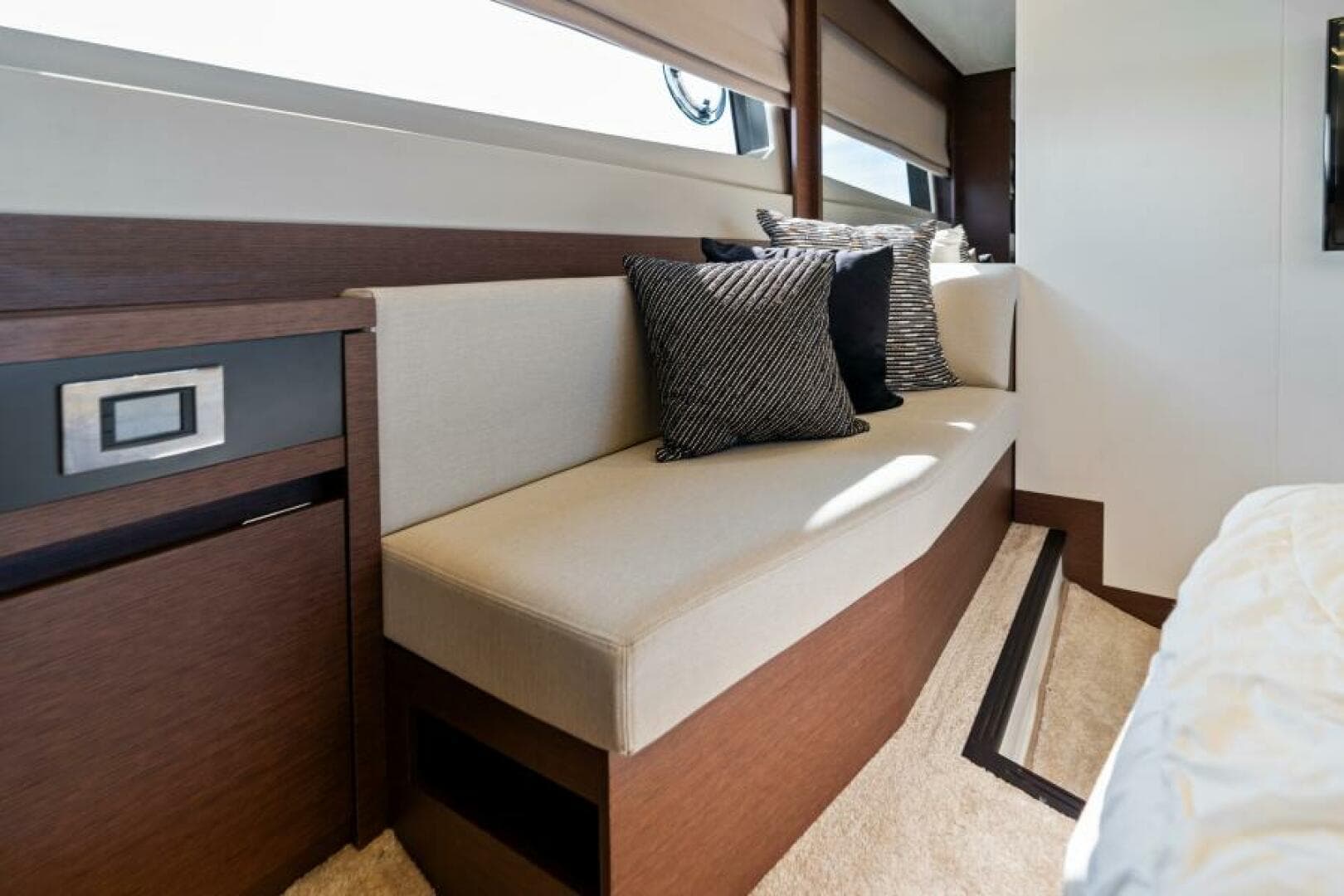 2020 52 Prestige Flybridge - Vacay - Master Stateroom