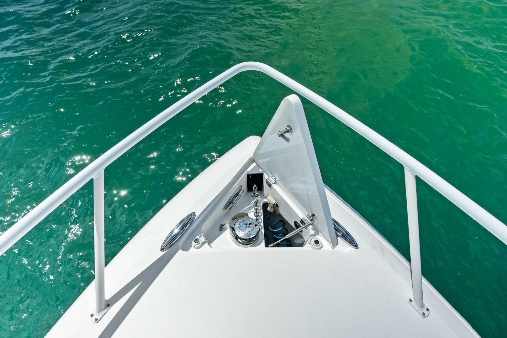 2018 Intrepid 430 Sport Yacht