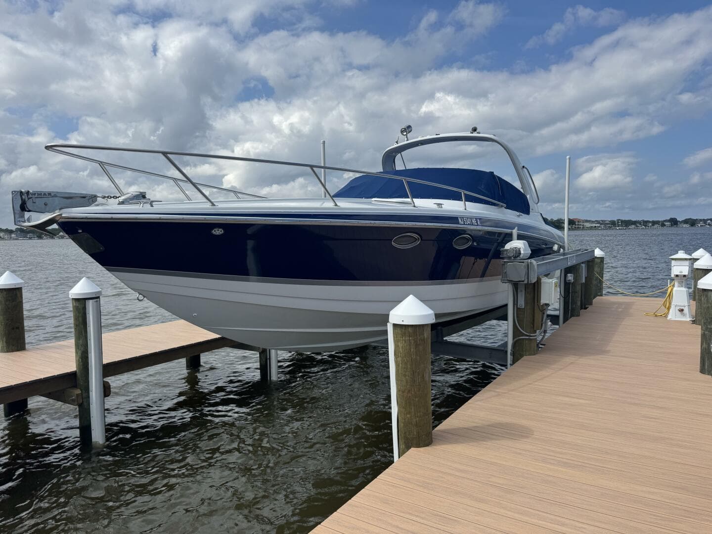 2007 Formula 330 Sun Sport