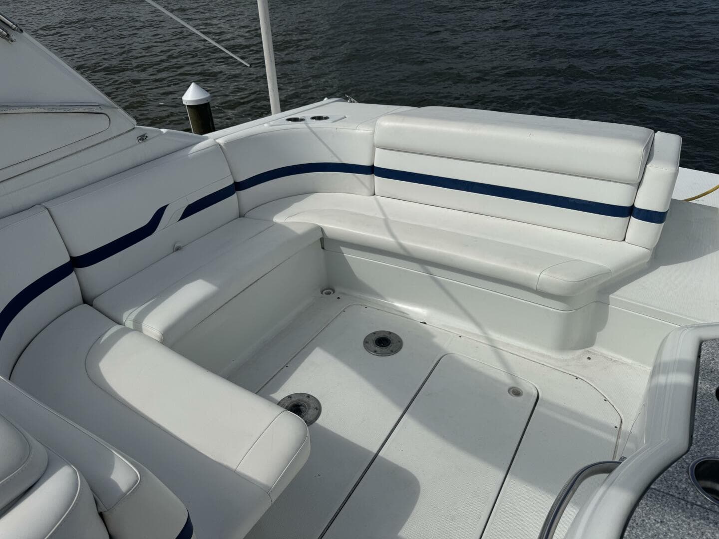 2007 Formula 330 Sun Sport