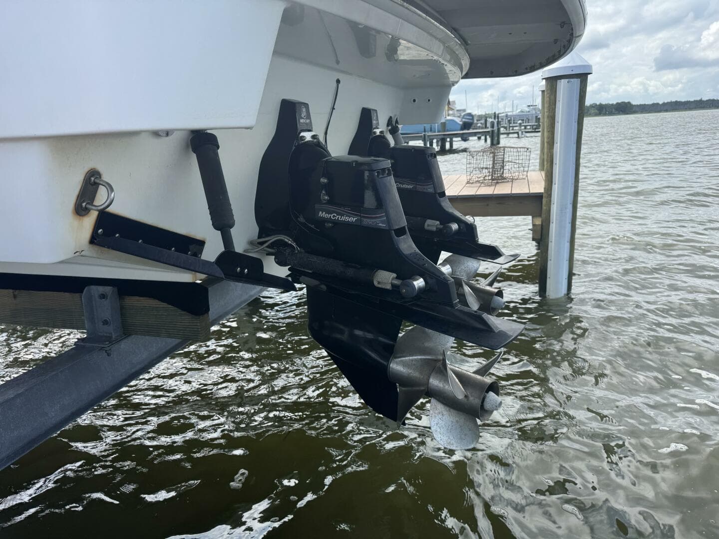 2007 Formula 330 Sun Sport