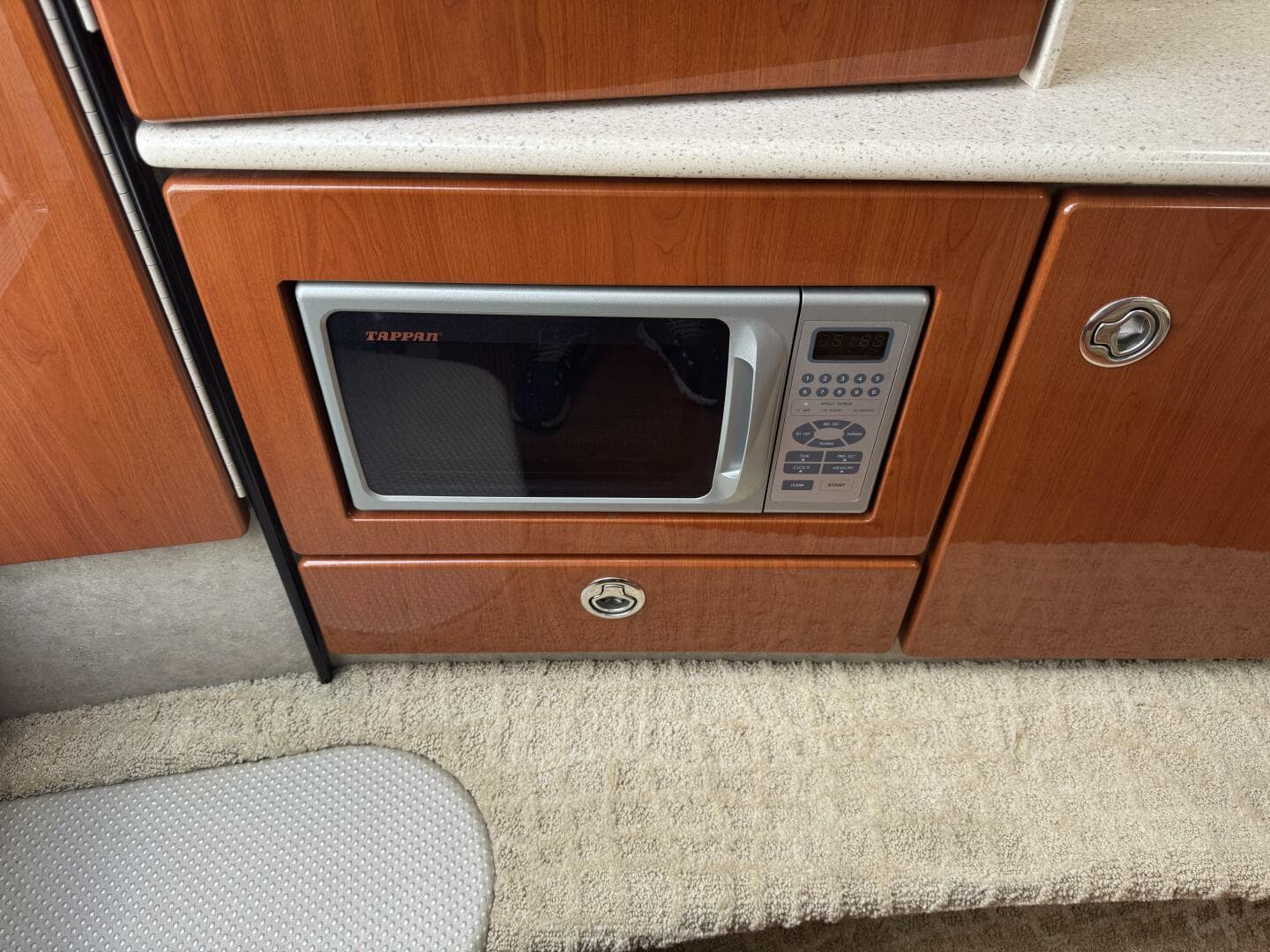 2007 Formula 330 Sun Sport