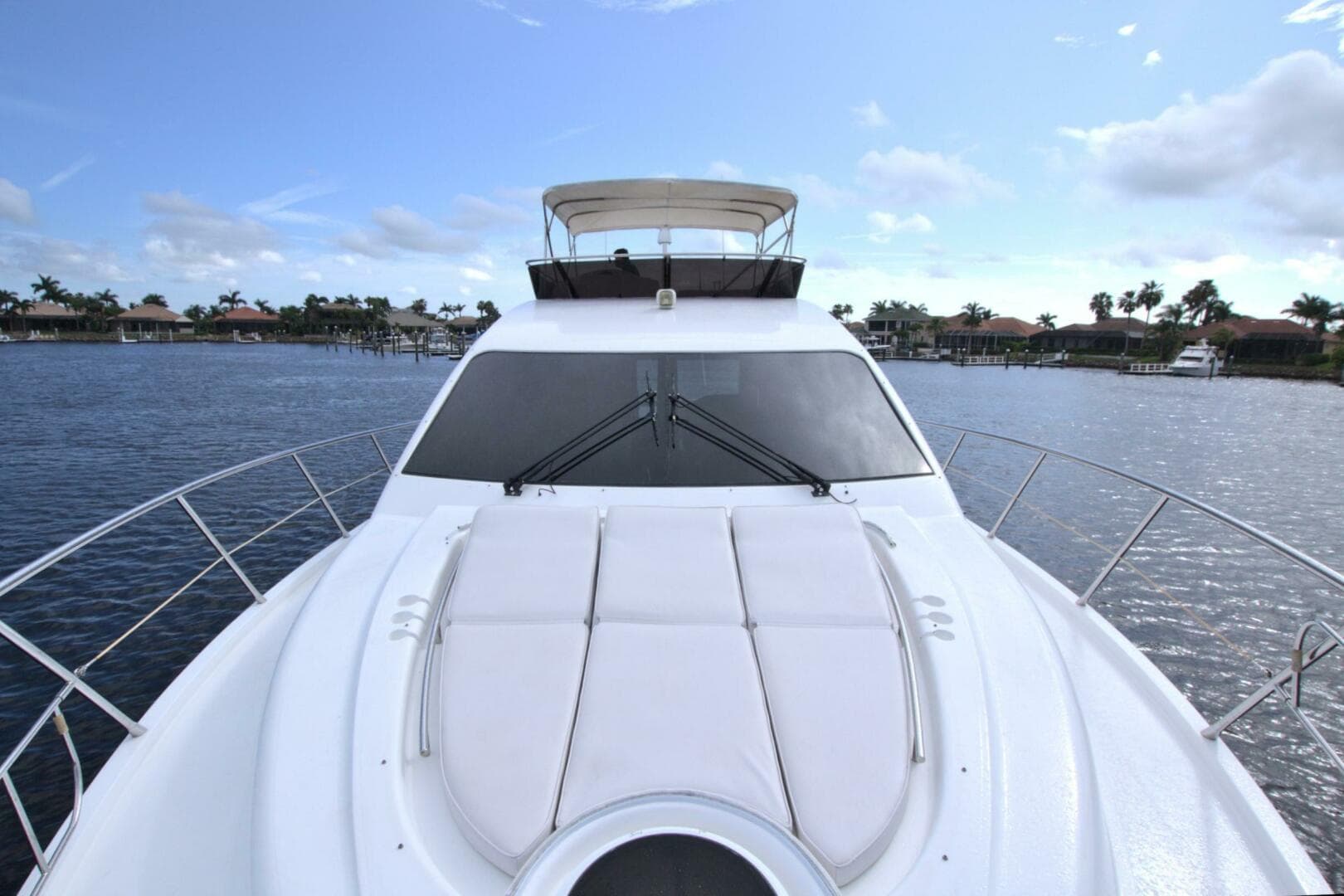 2015 Dyna Yachts 60 Pilothouse Motoryacht