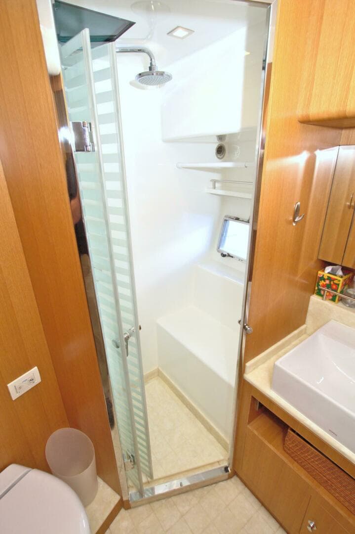 2015 Dyna Yachts 60 Pilothouse Motoryacht