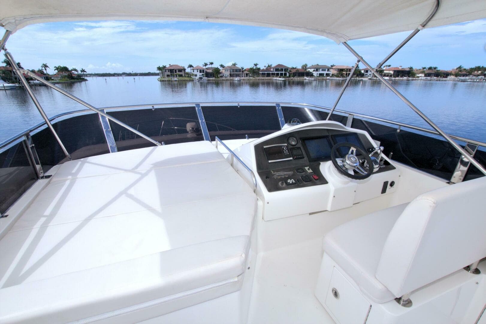 2015 Dyna Yachts 60 Pilothouse Motoryacht