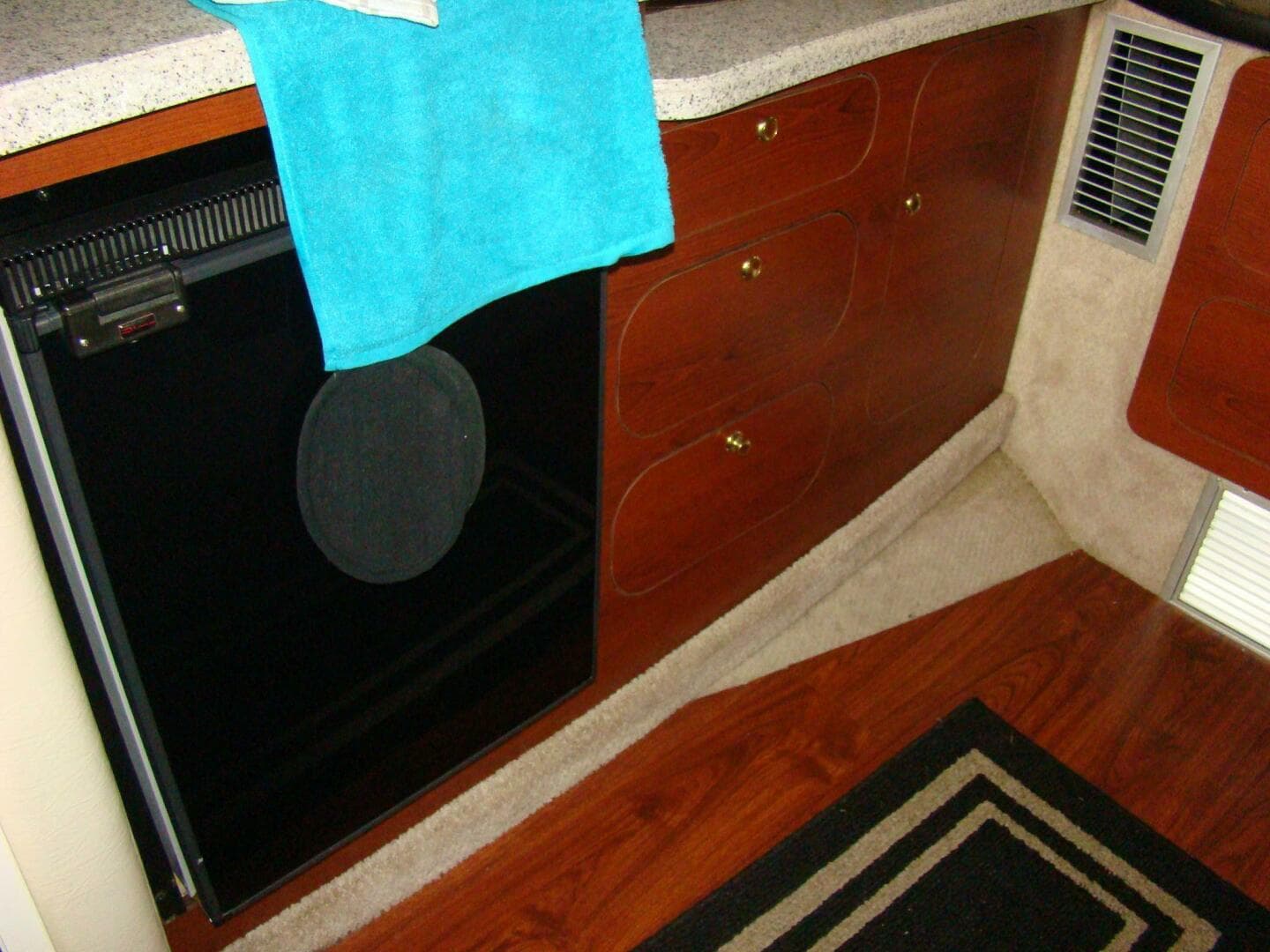 2002 Rinker 342 Fiesta Vee