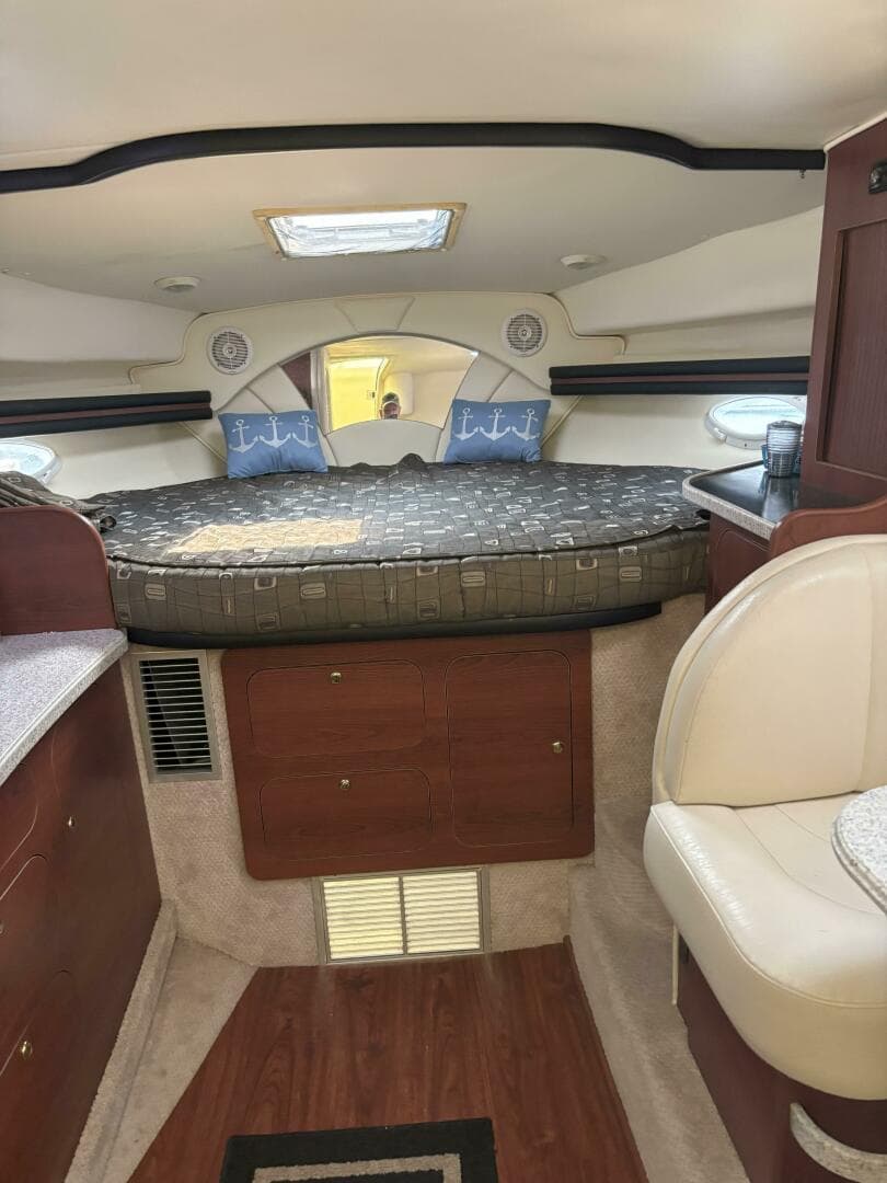 2002 Rinker 342 Fiesta Vee