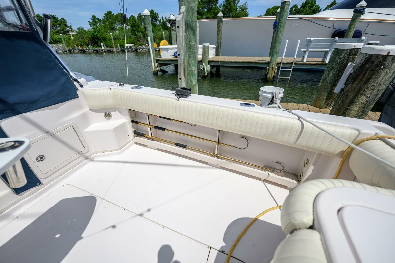 2003 Grady-White 330 Express