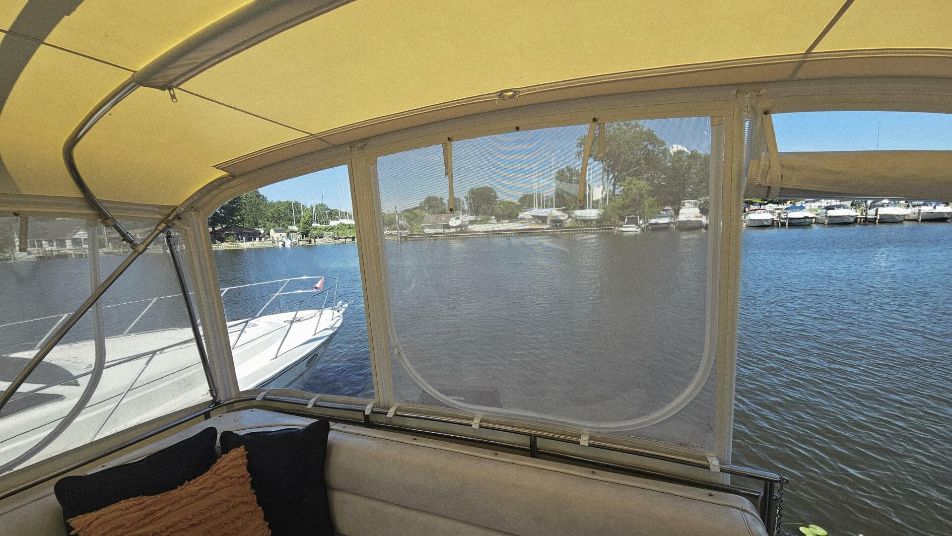 1986 Chris-Craft 381 Catalina