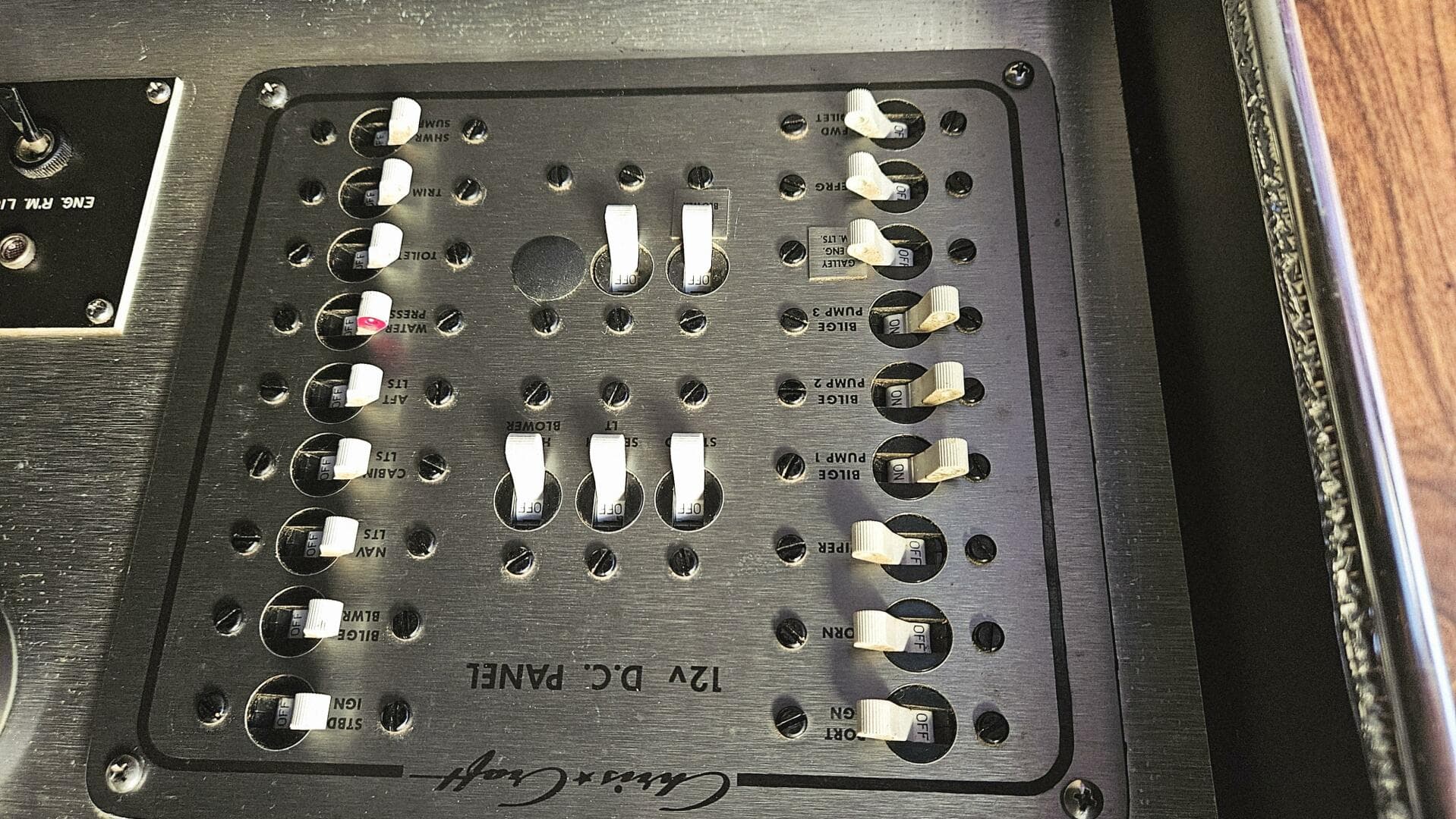 1986 Chris-Craft 381 Catalina