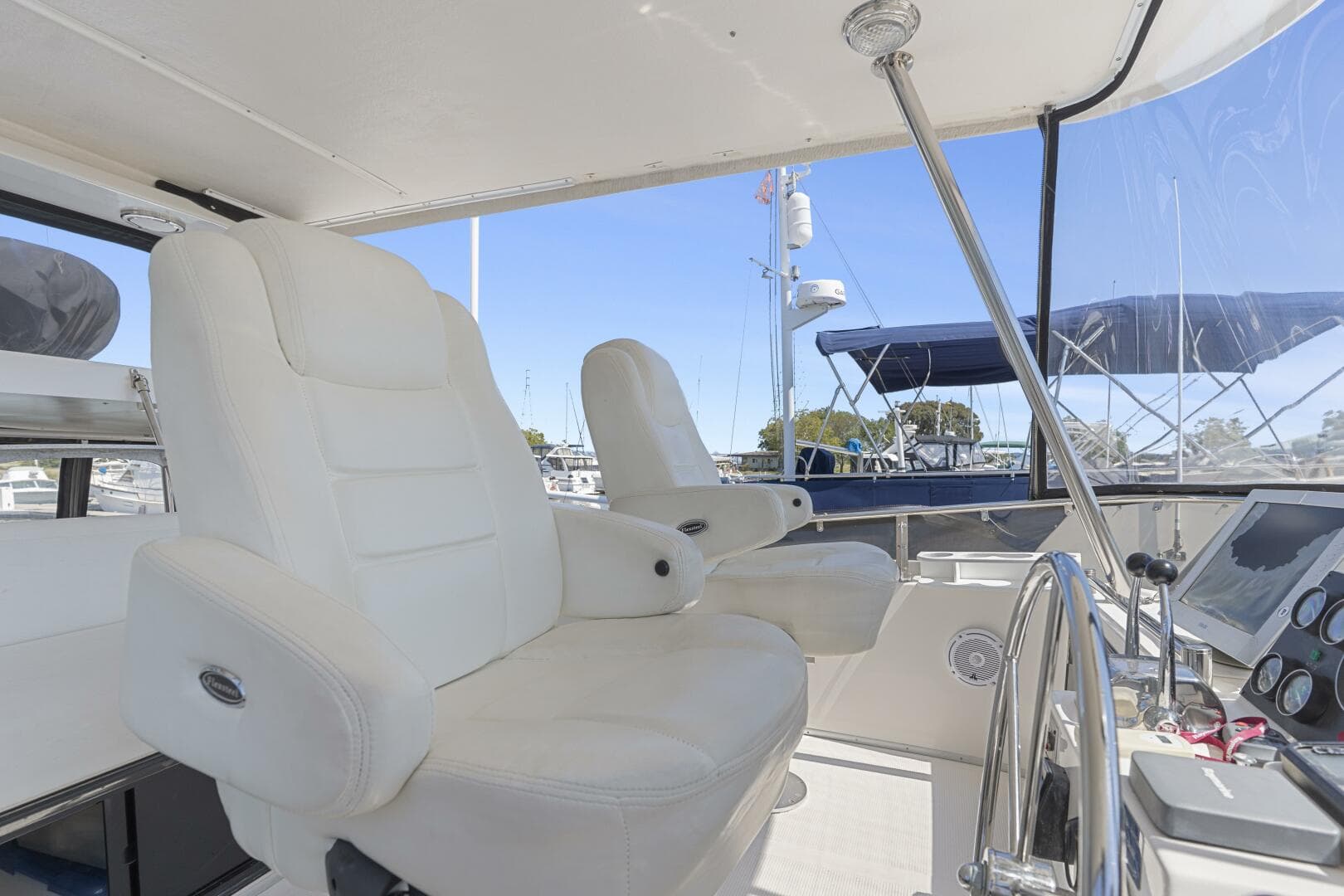 1993 Ocean Alexander 