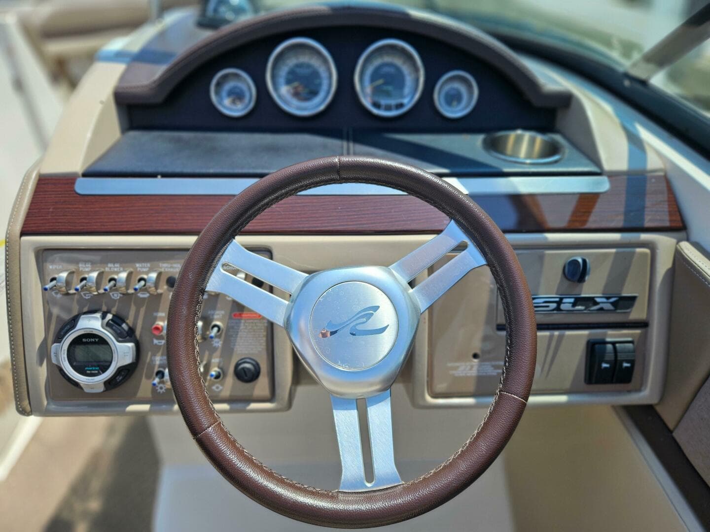 2012 Sea Ray 250 SLX