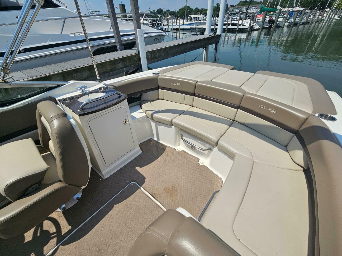 2012 Sea Ray 250 SLX