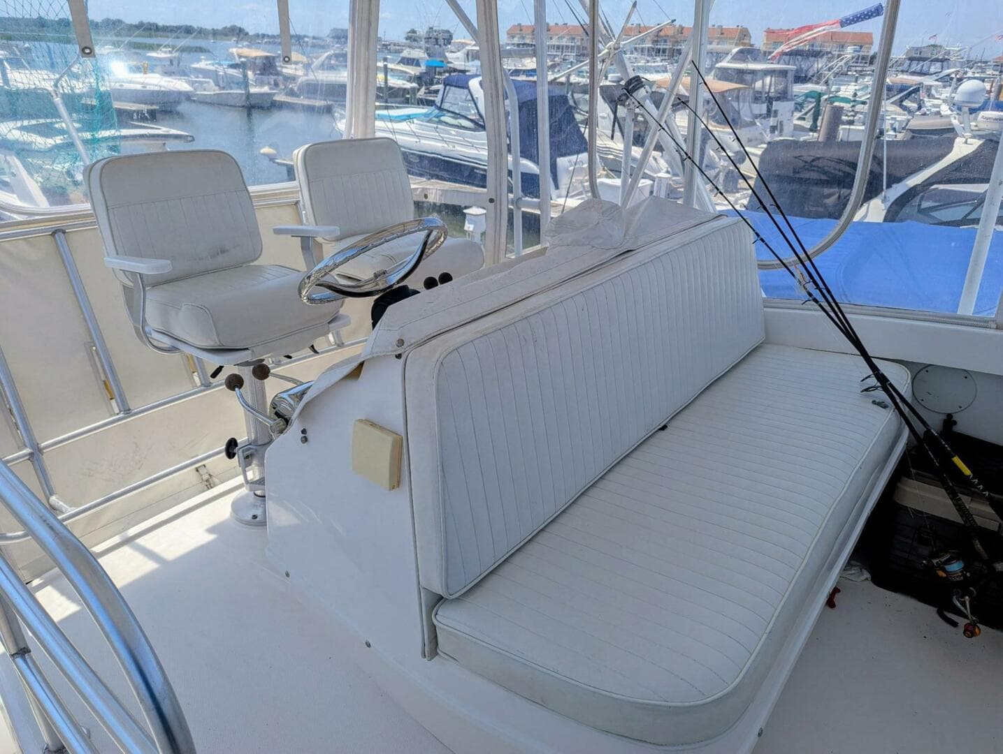 2005 Luhrs 36 Convertible