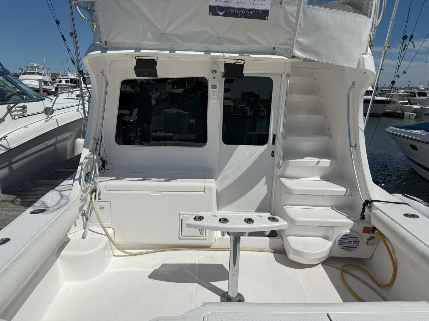 2005 Luhrs 36 Convertible