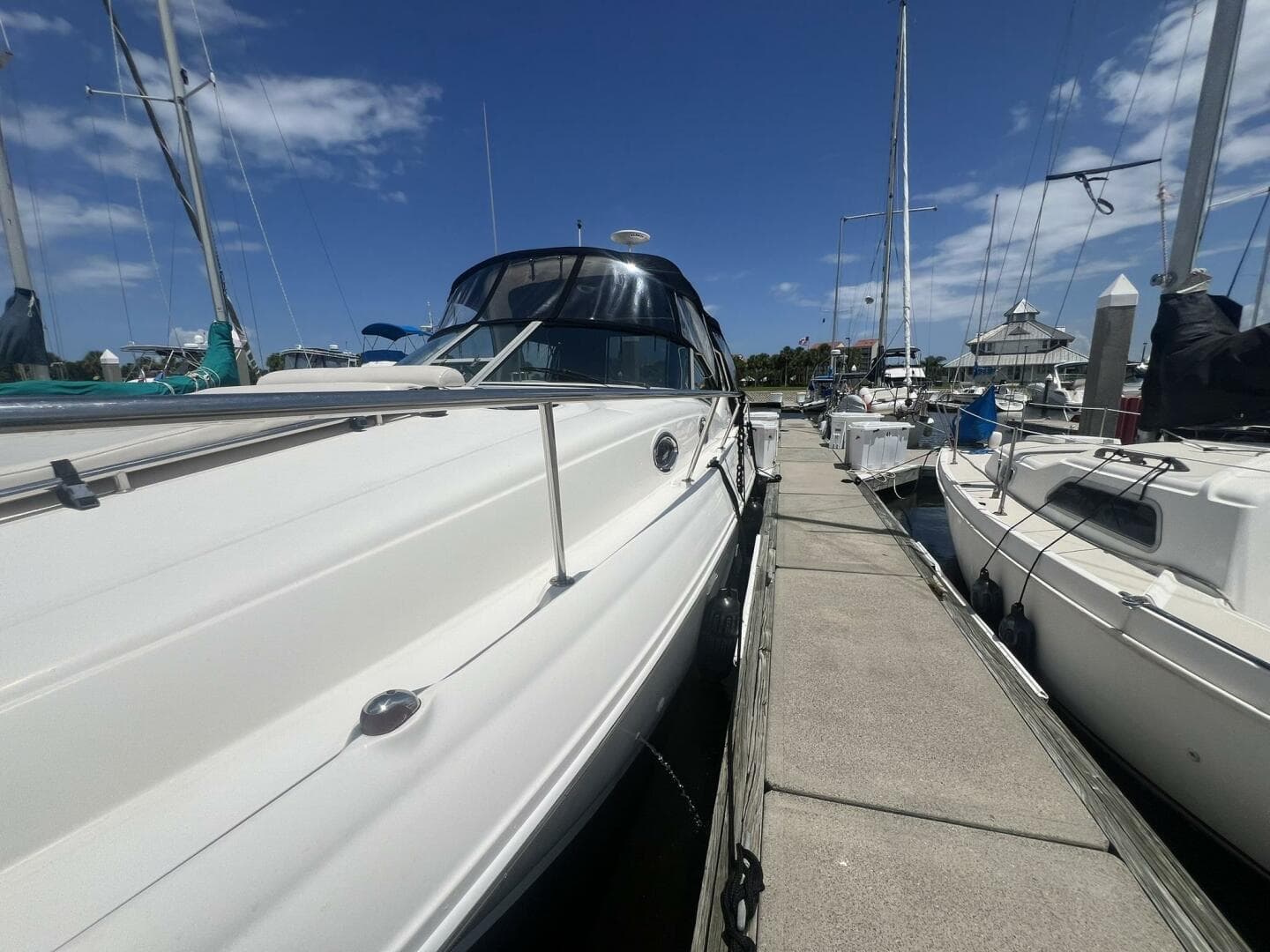 2003 Sea Ray 320 Sundancer