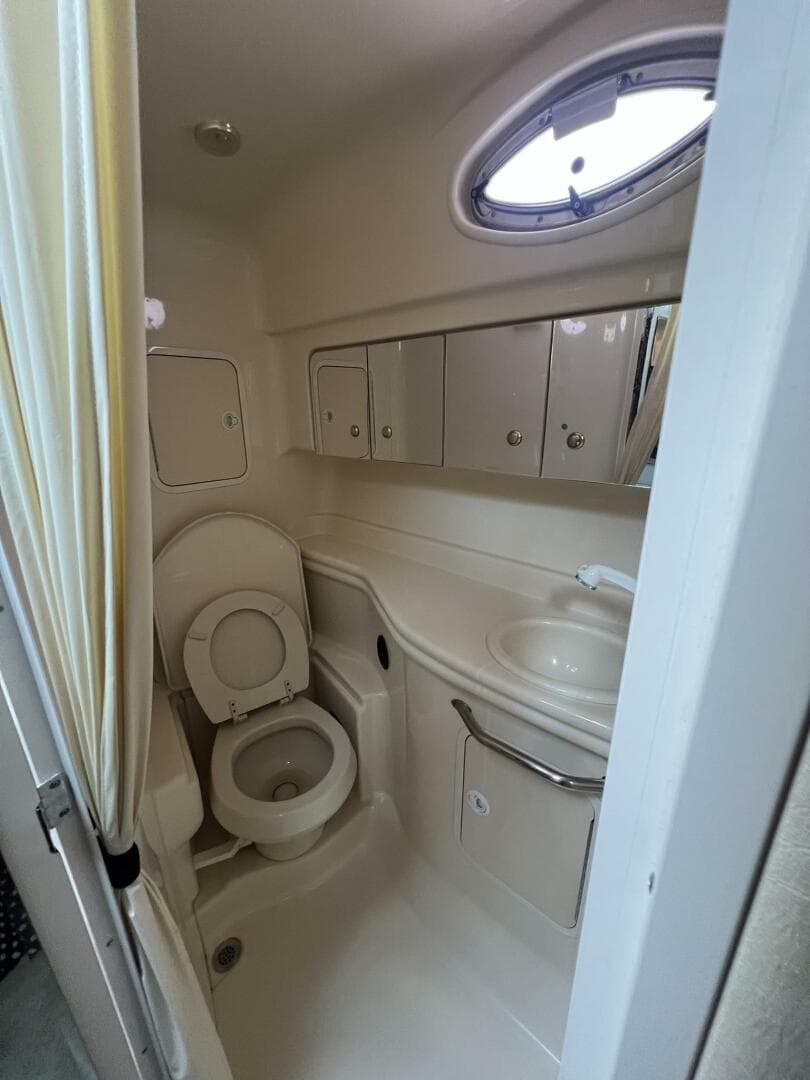 2003 Sea Ray 320 Sundancer