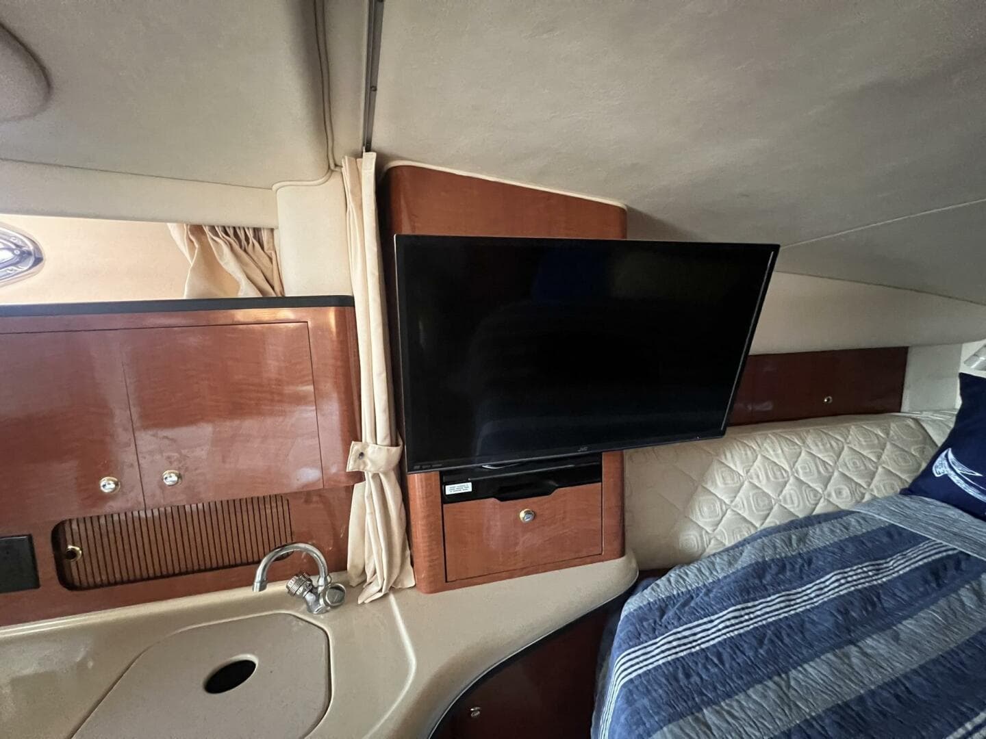 2003 Sea Ray 320 Sundancer