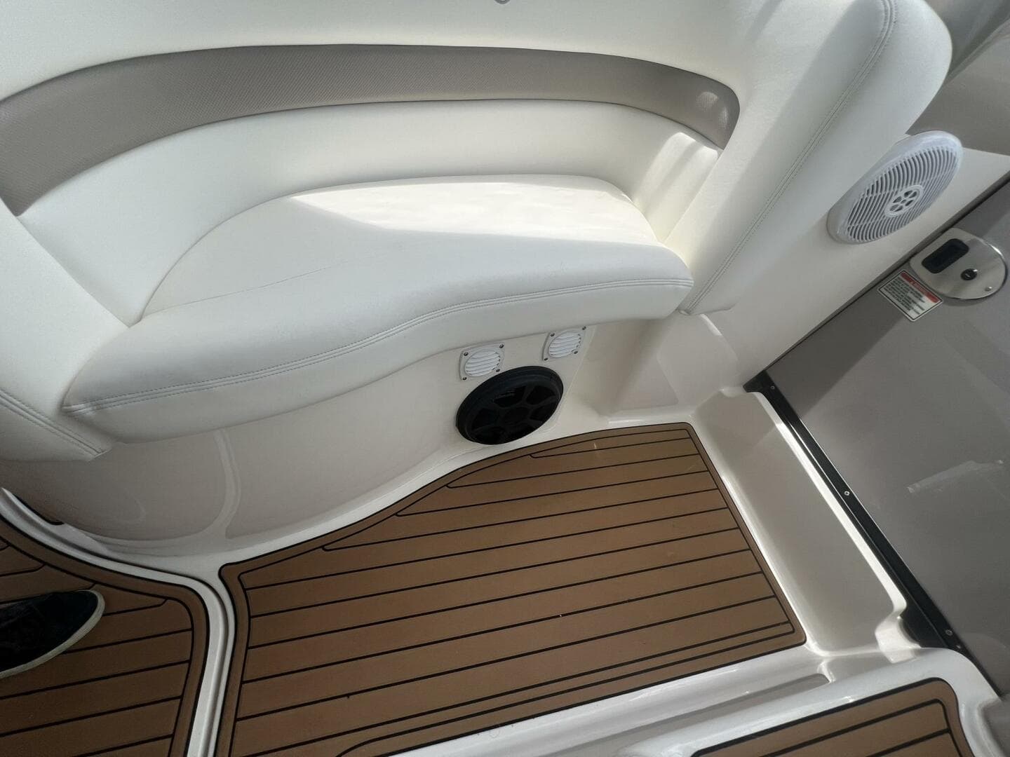 2003 Sea Ray 320 Sundancer