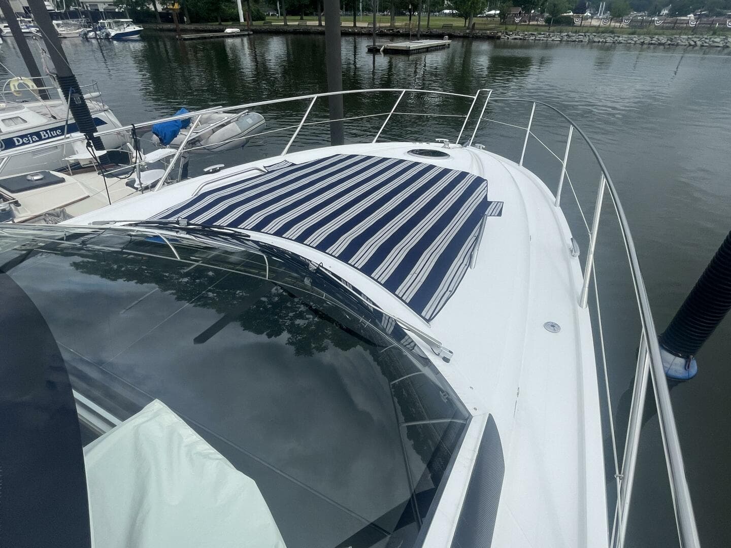 2015 Sunseeker San Remo SONYA bow seating