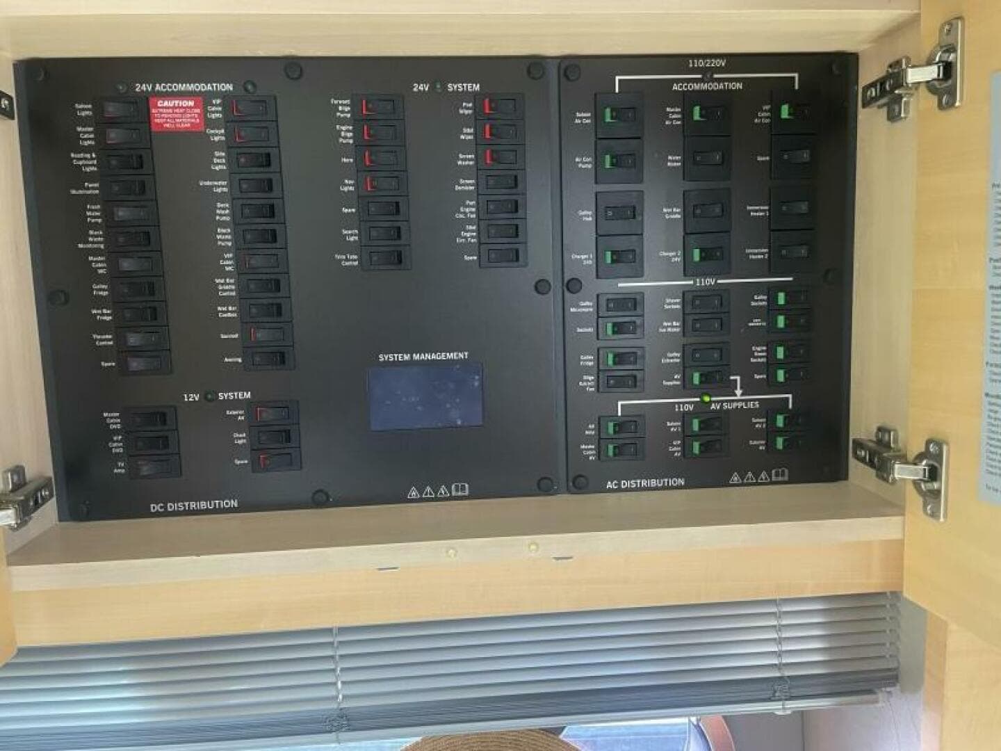 2015 Sunseeker San Remo SONYA electrical panel