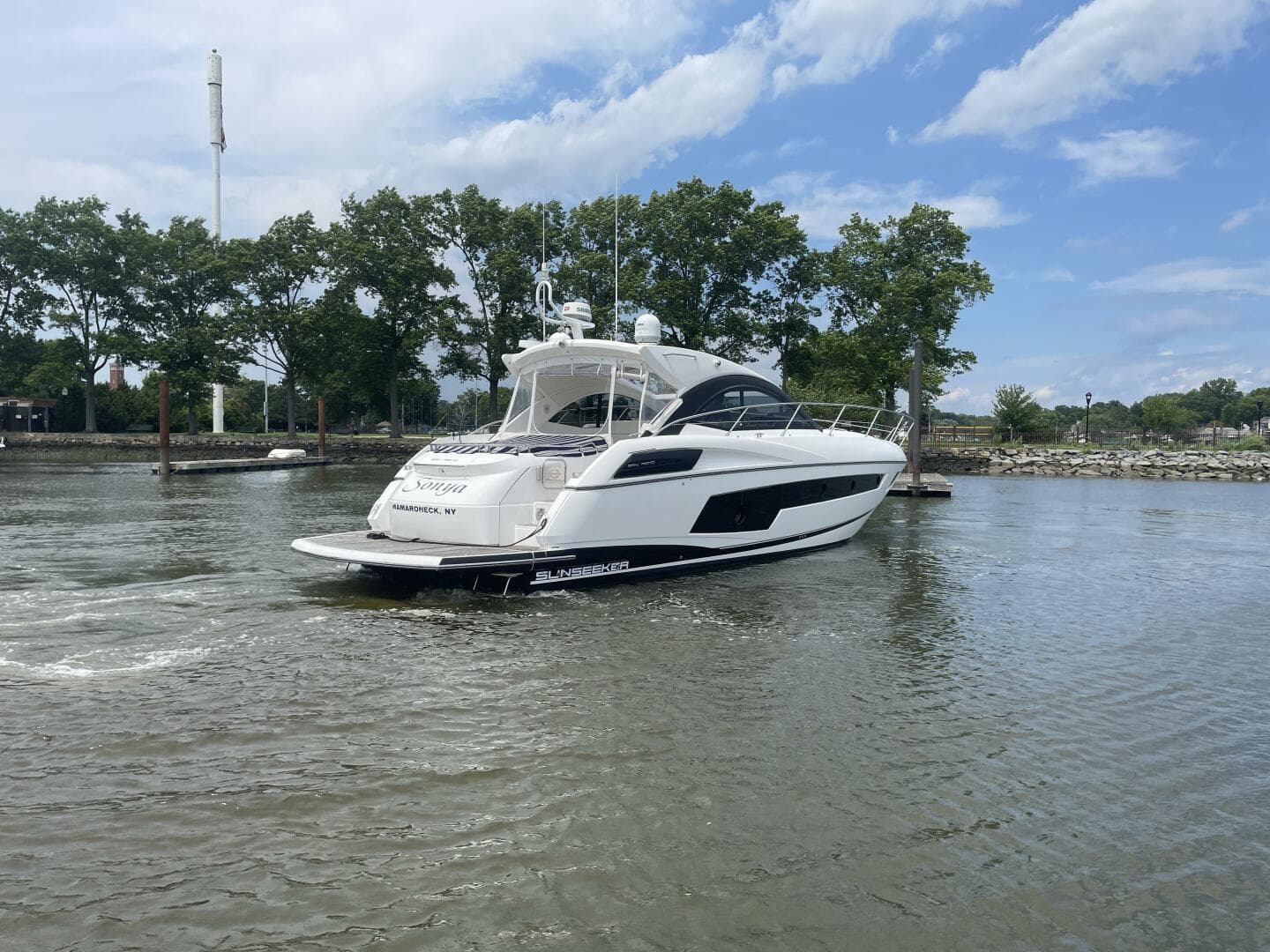 2015 Sunseeker San Remo SONYA Starboard Stern Quarter